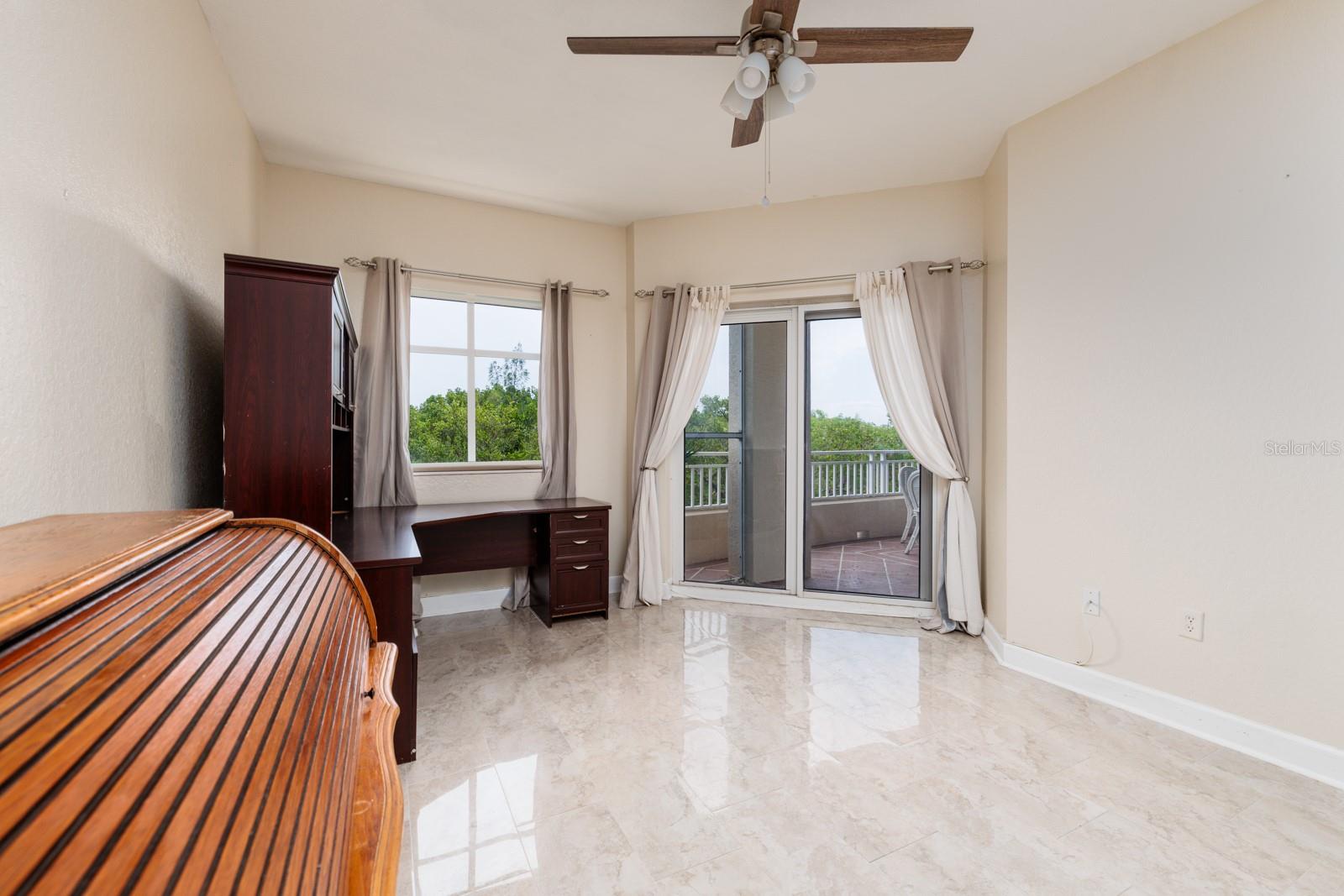 Image 25 of 39 For 12077 Gandy Boulevard N 333