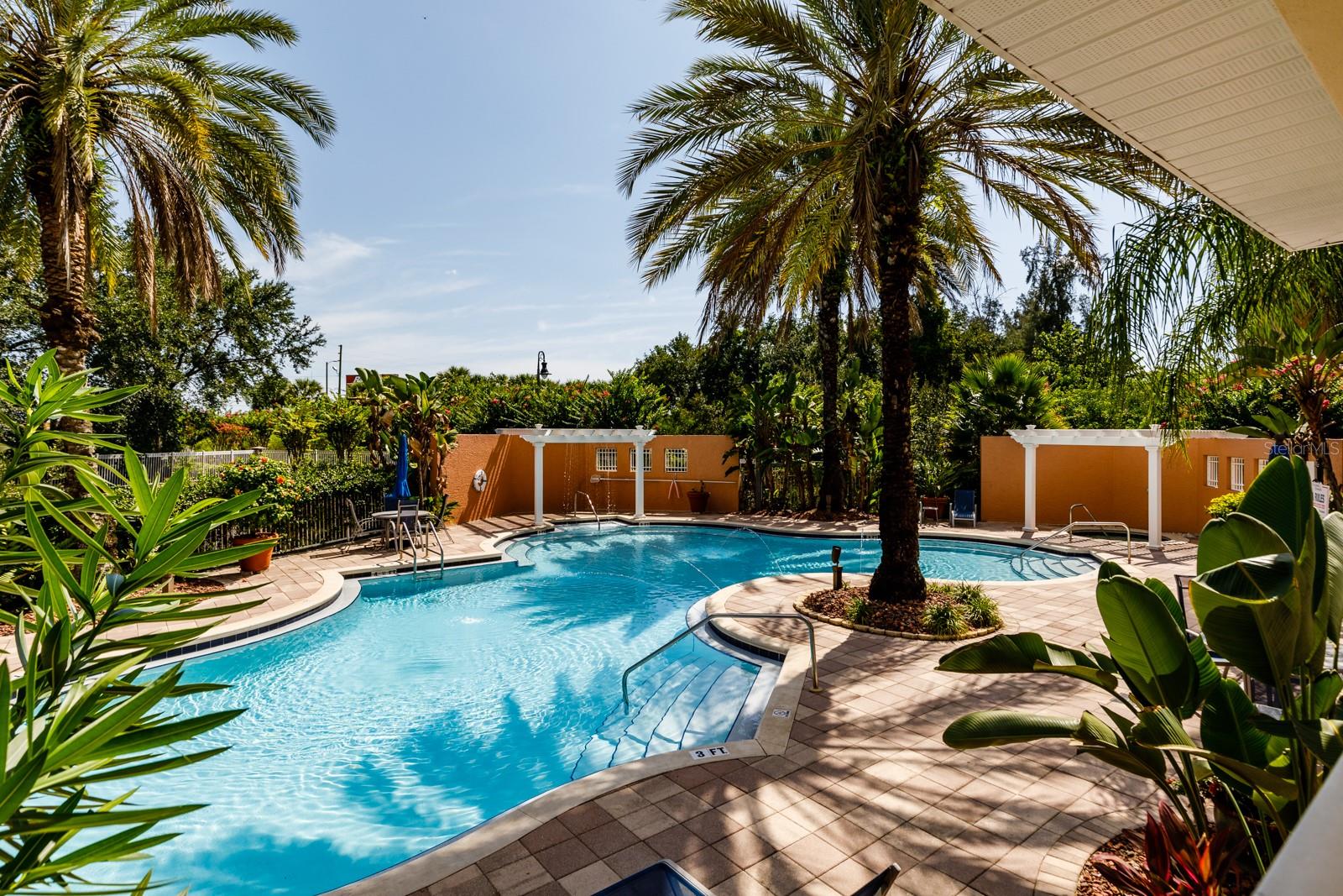Image 33 of 39 For 12077 Gandy Boulevard N 333
