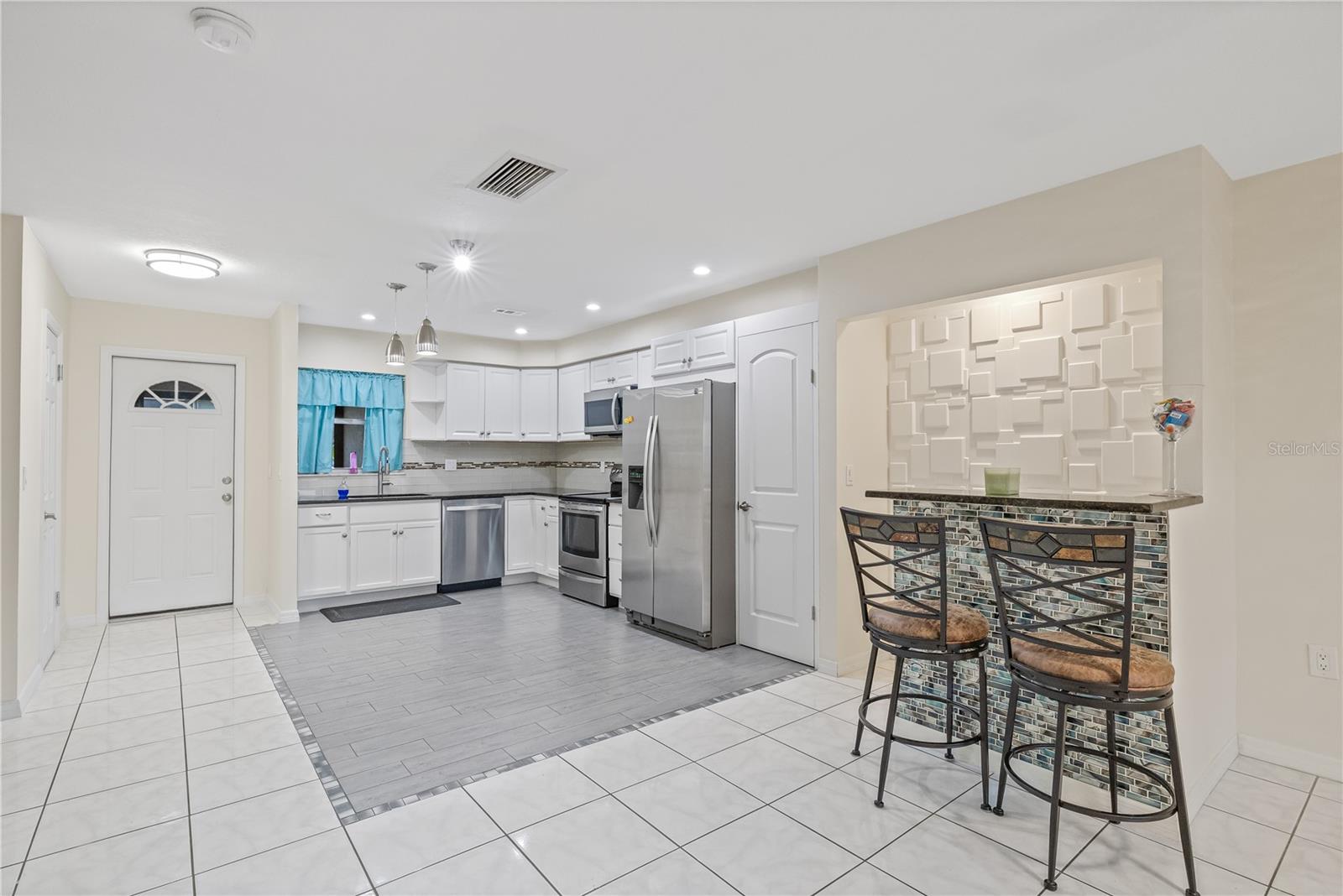 Image 19 of 42 For 3368 Ramblewood Place 37-d-1