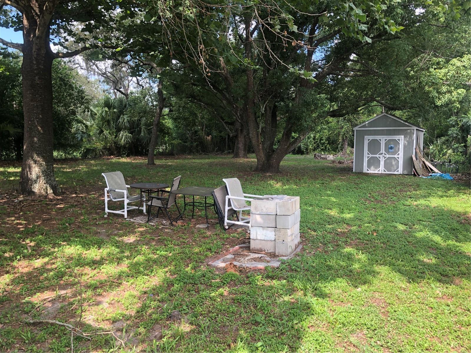 Image 5 of 25 For 15739 Brenda Street