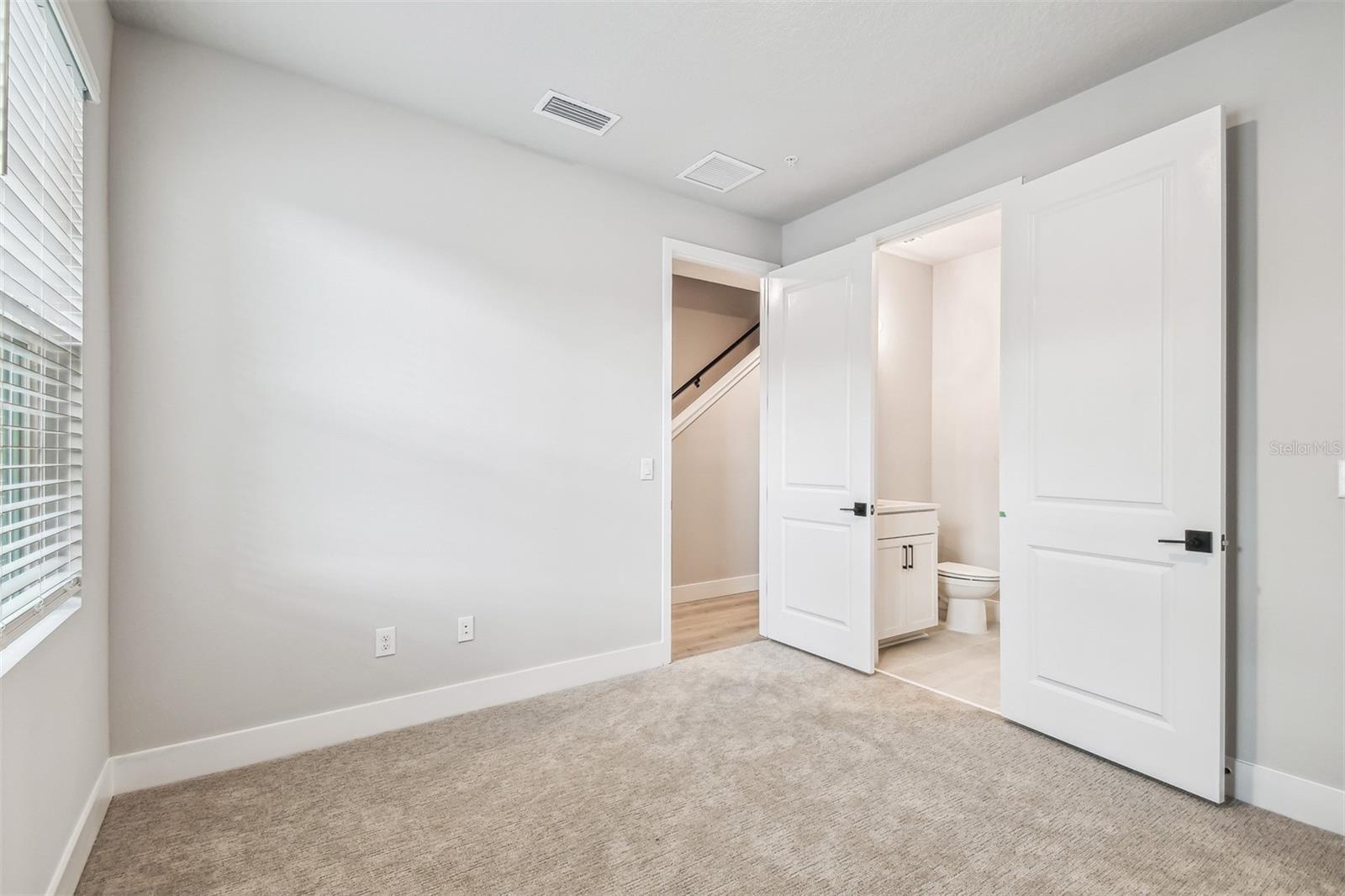 Listing photo id 8 for 6605 Nebraska Avenue 23