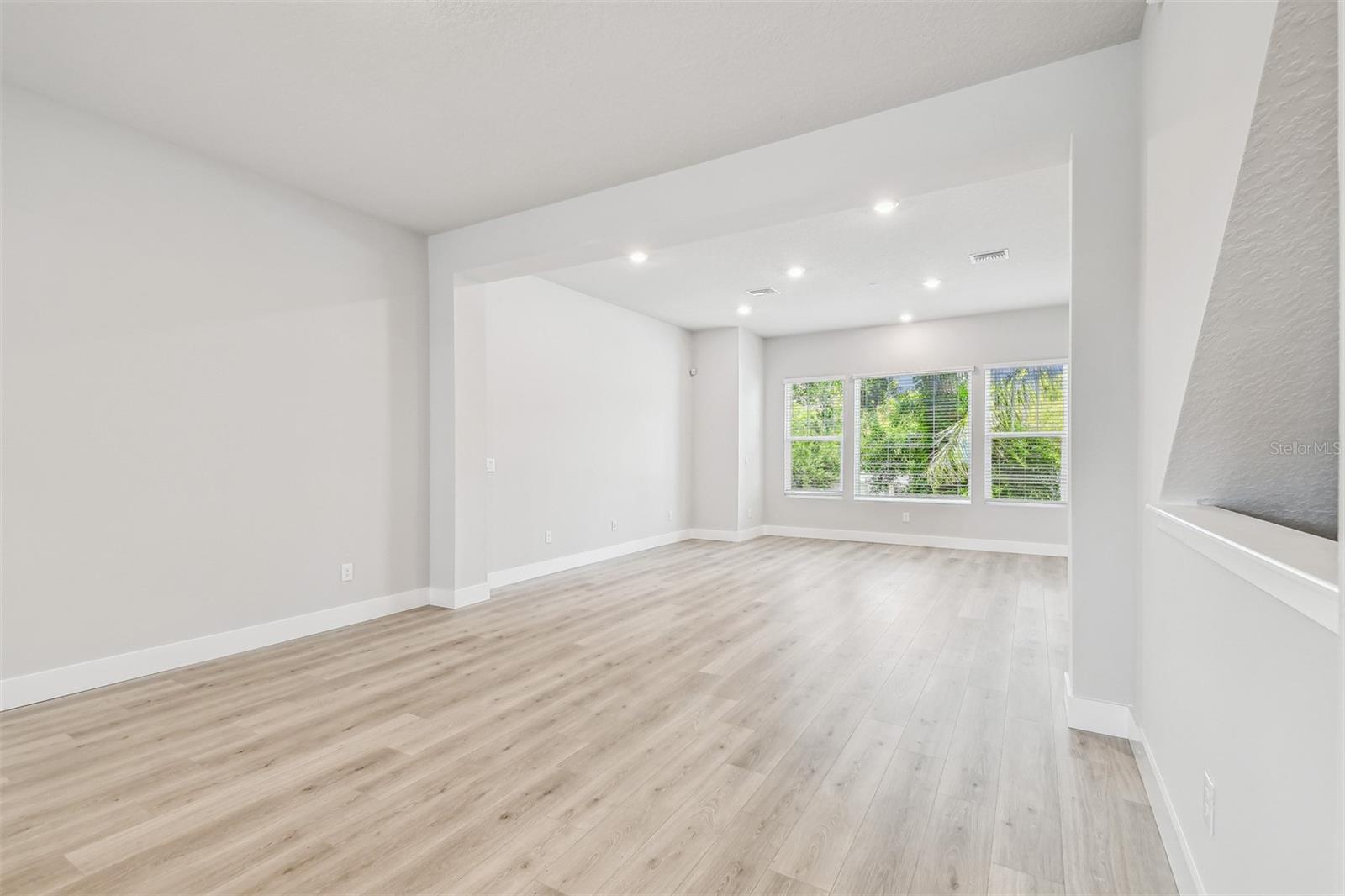 Listing photo id 17 for 6605 Nebraska Avenue 23