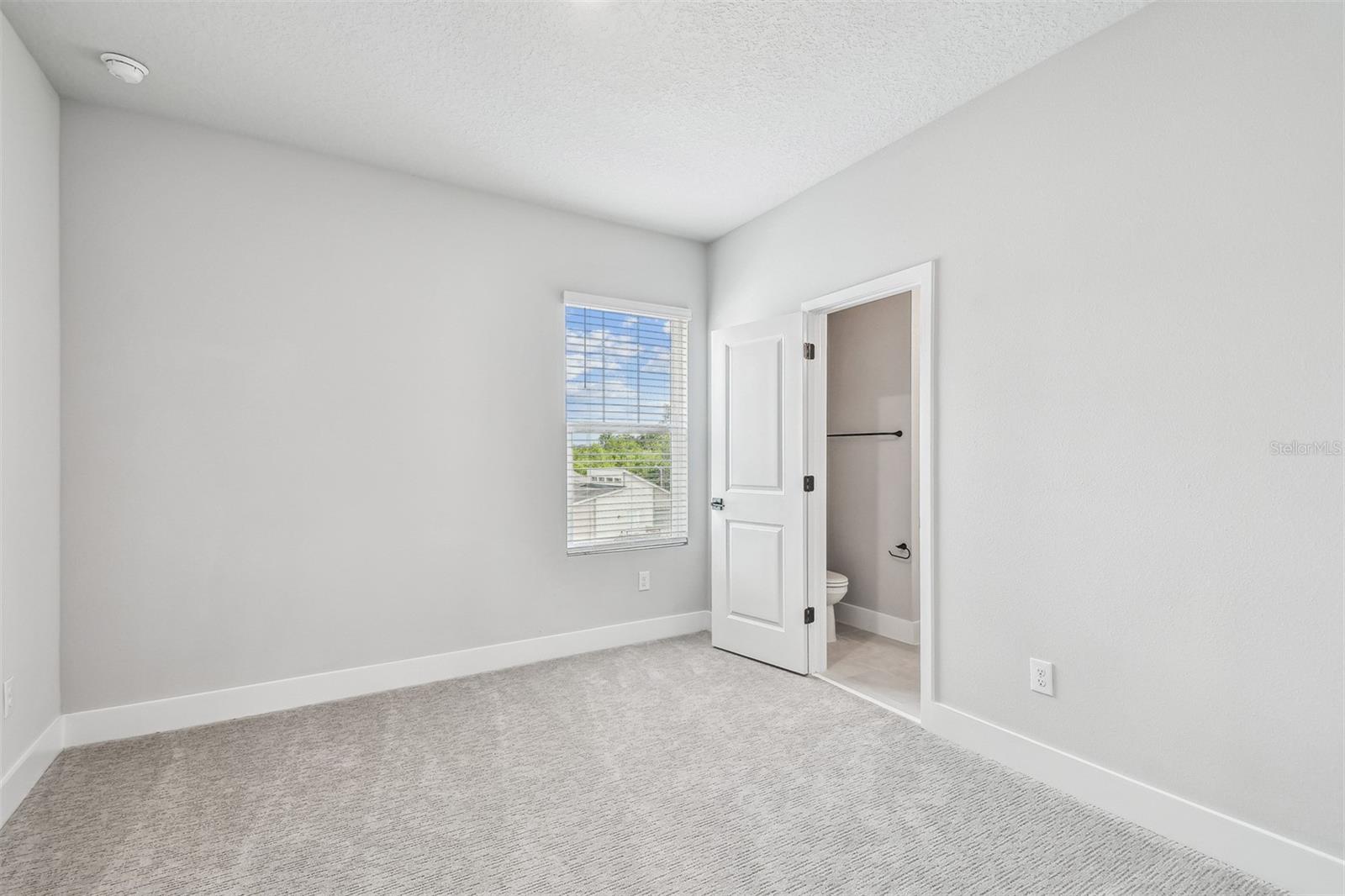 Listing photo id 32 for 6605 Nebraska Avenue 23