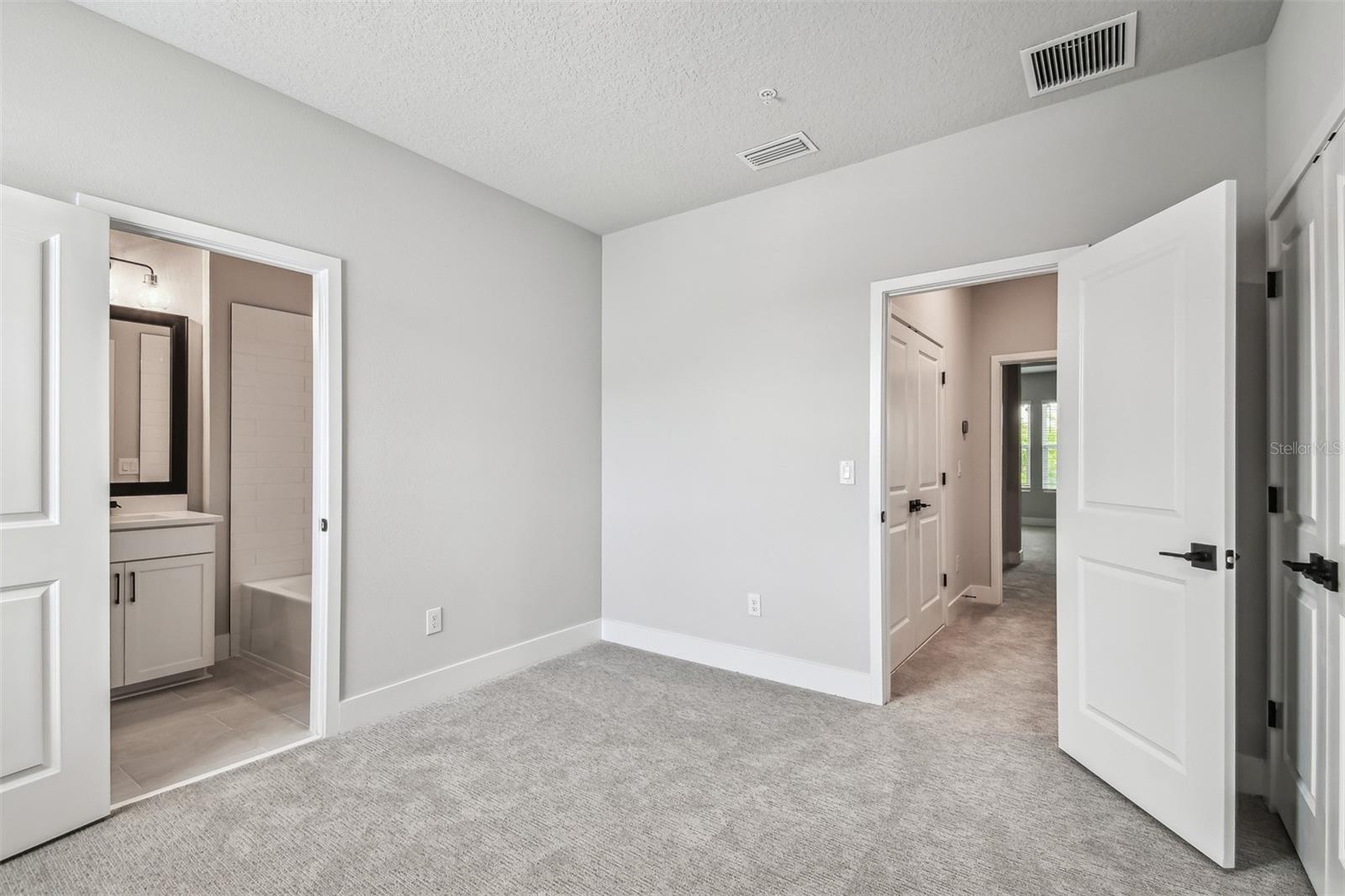 Listing photo id 33 for 6605 Nebraska Avenue 23