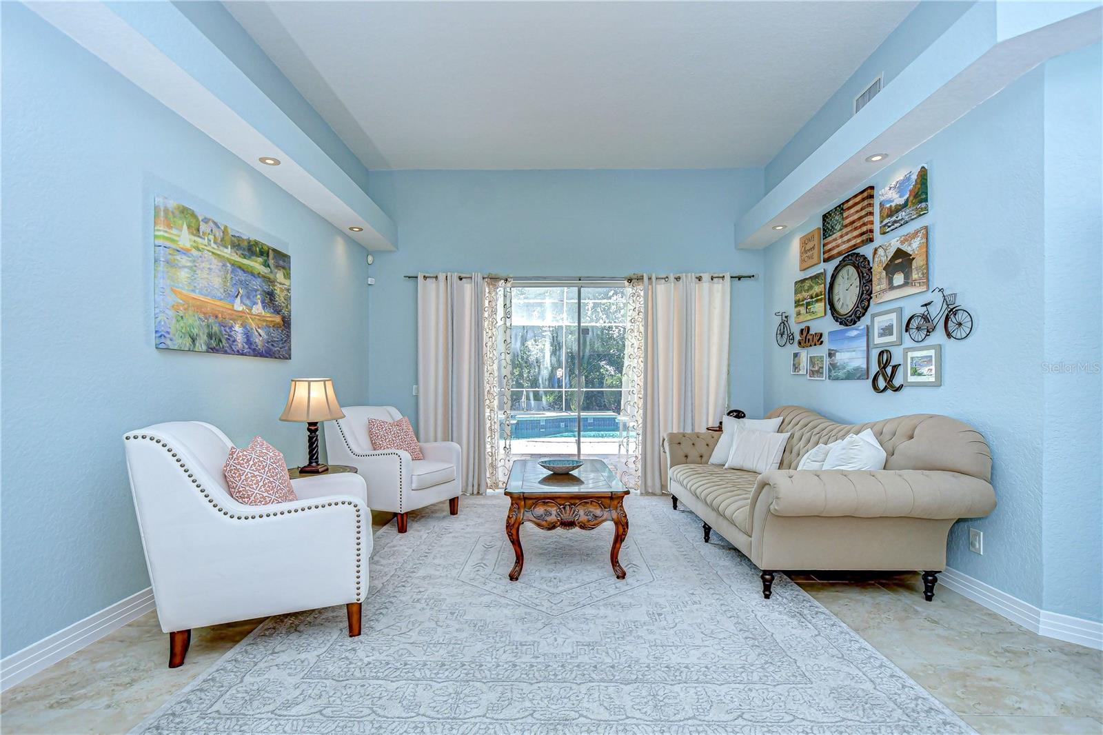 Image 10 of 49 For 2504 Oak Landing Drive