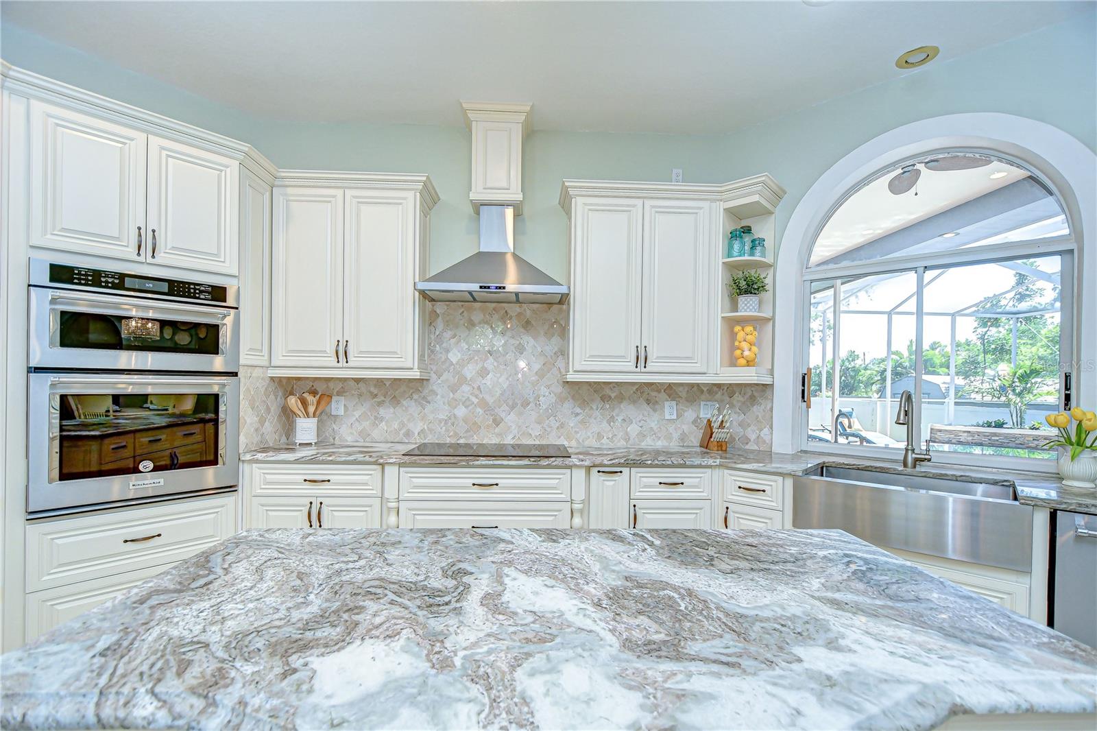Image 16 of 49 For 2504 Oak Landing Drive