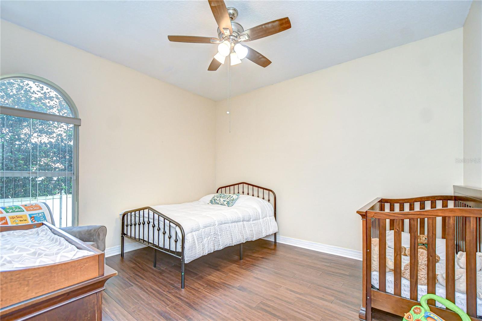 Image 31 of 49 For 2504 Oak Landing Drive