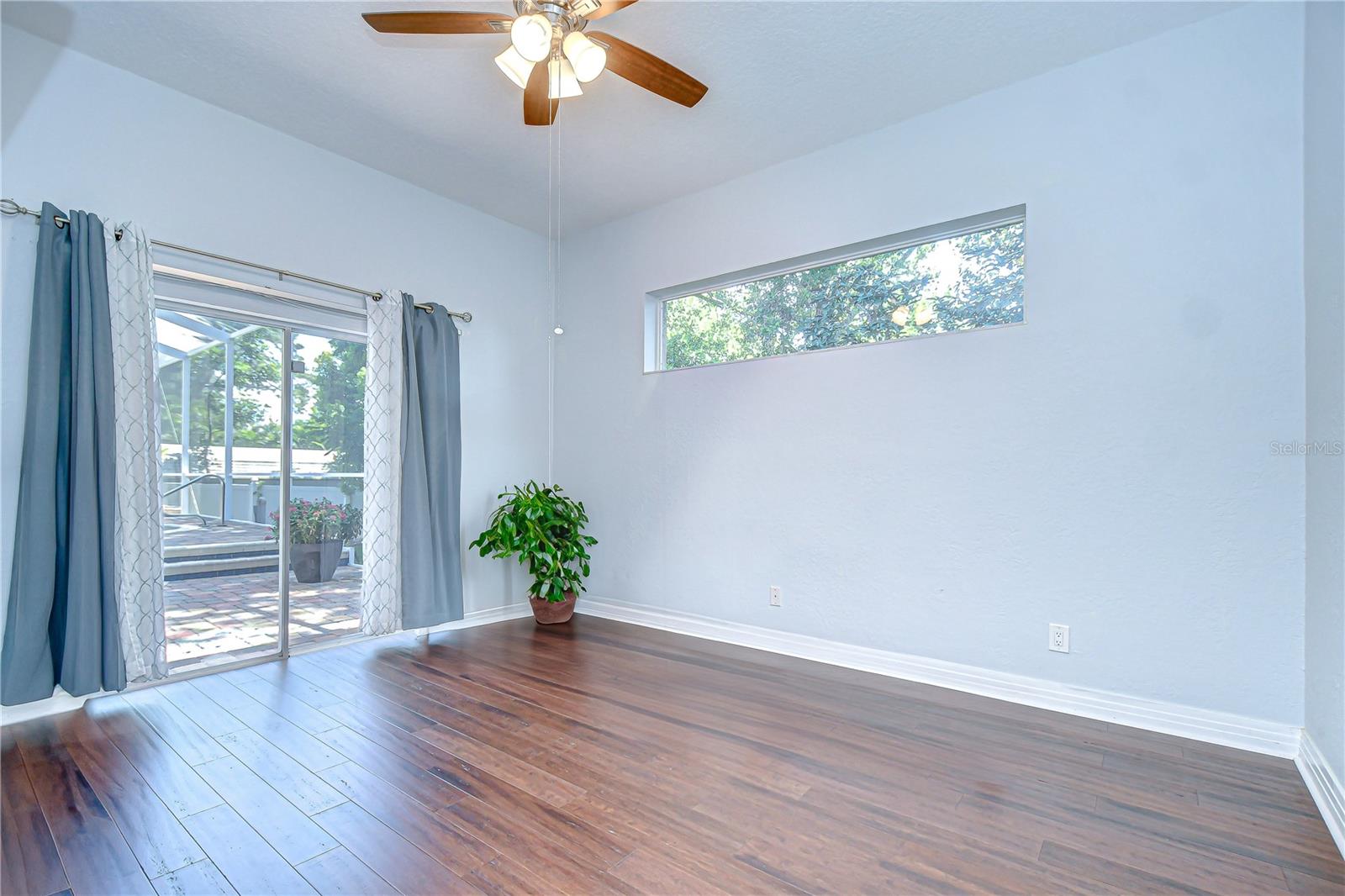 Image 32 of 49 For 2504 Oak Landing Drive