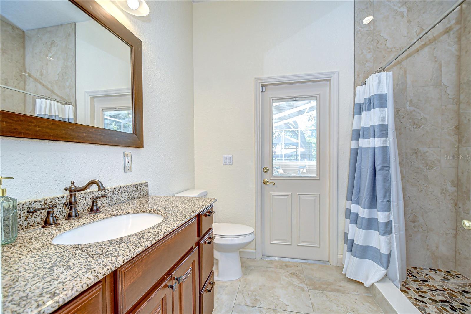 Image 34 of 49 For 2504 Oak Landing Drive