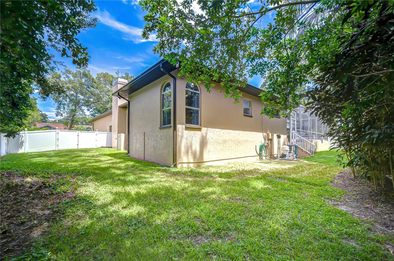 Image 6 of 49 For 2504 Oak Landing Drive
