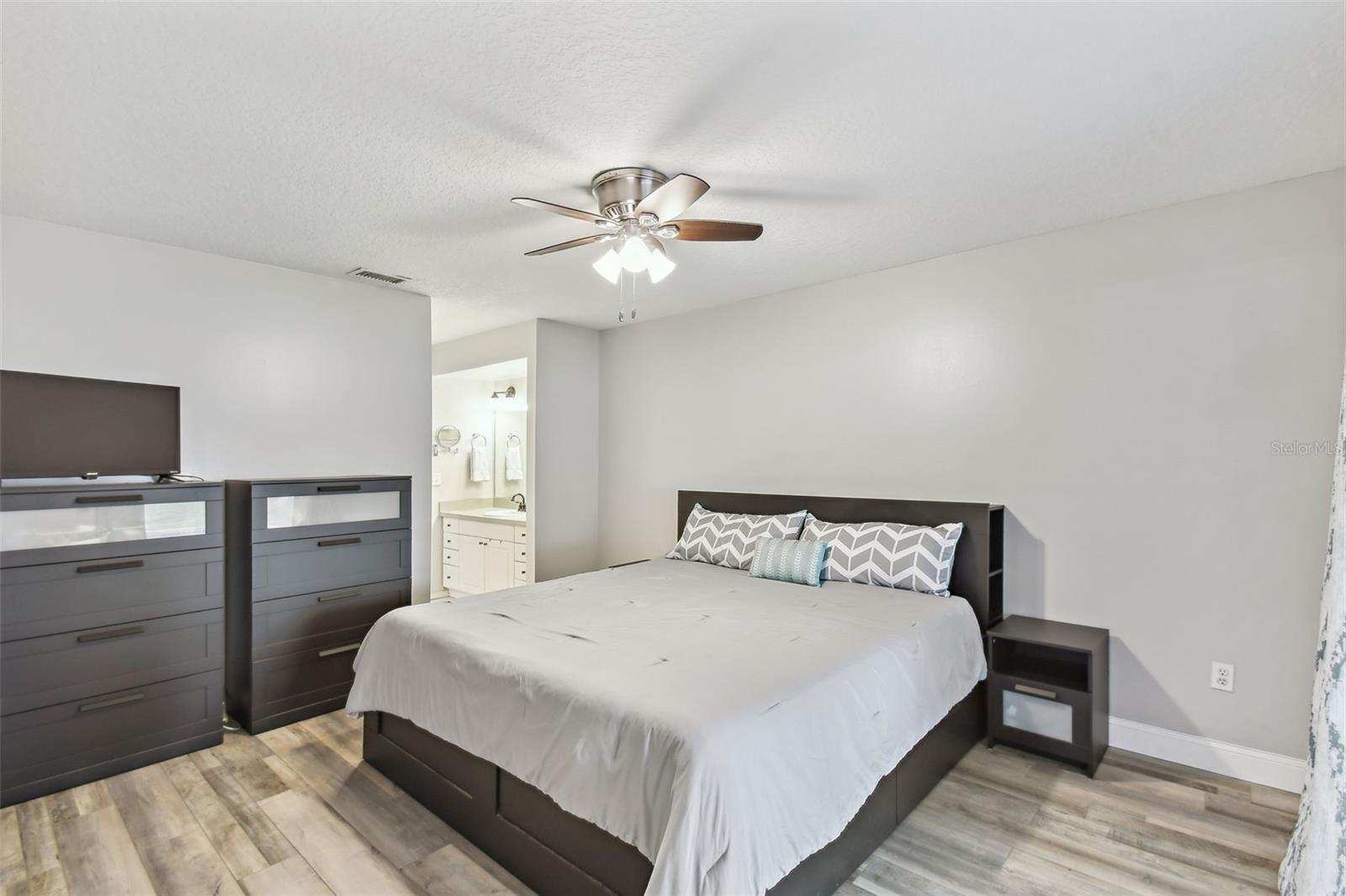 Image 13 of 30 For 446 Eagle Circle