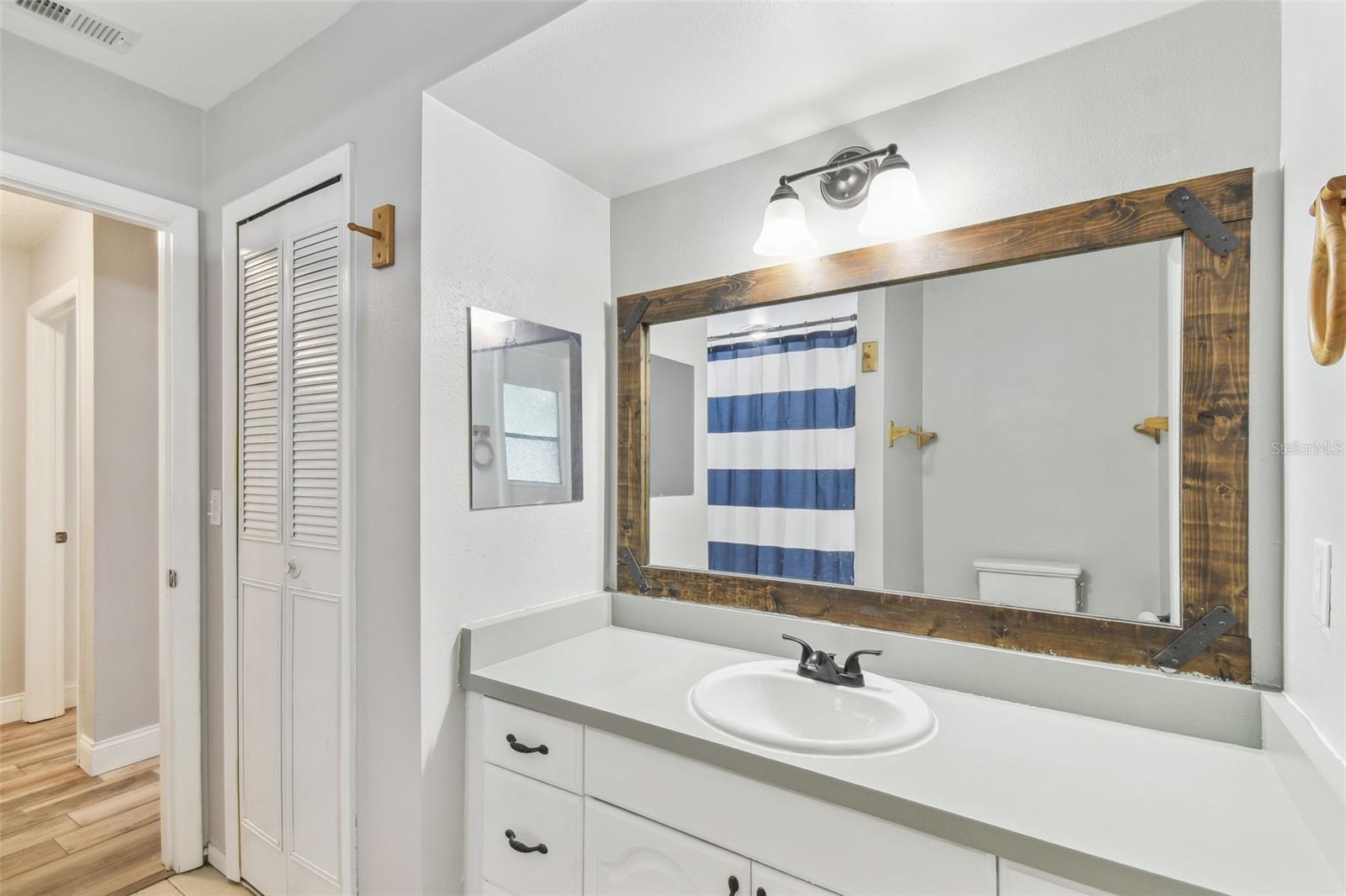 Image 16 of 30 For 446 Eagle Circle