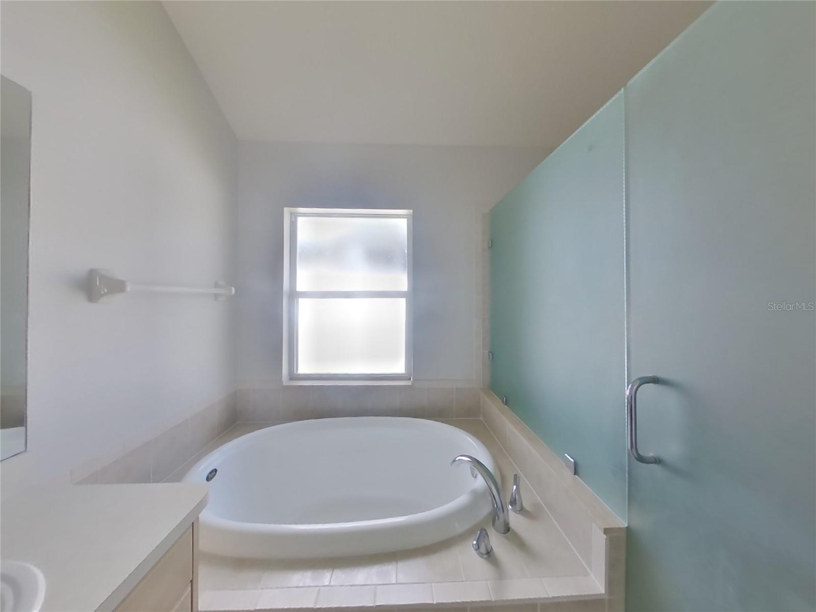Image 9 of 17 For 5423 Braddock Drive