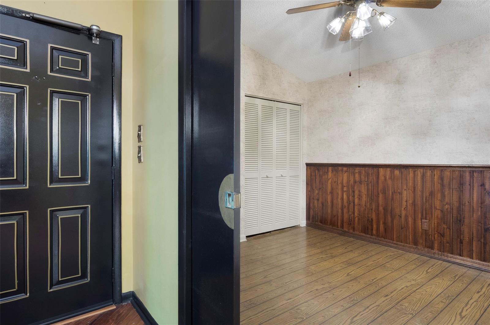 Image 11 of 39 For 9942 Lake Seminole Drive W