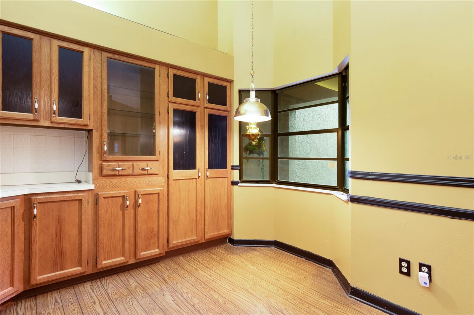 Image 8 of 39 For 9942 Lake Seminole Drive W