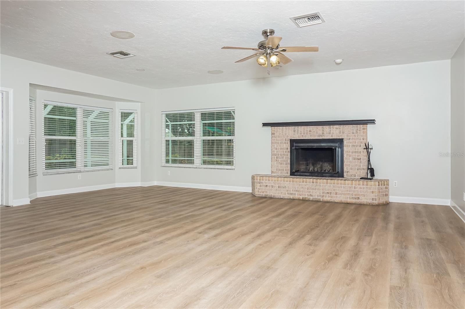 Image 3 of 15 For 4611 18th Avenue