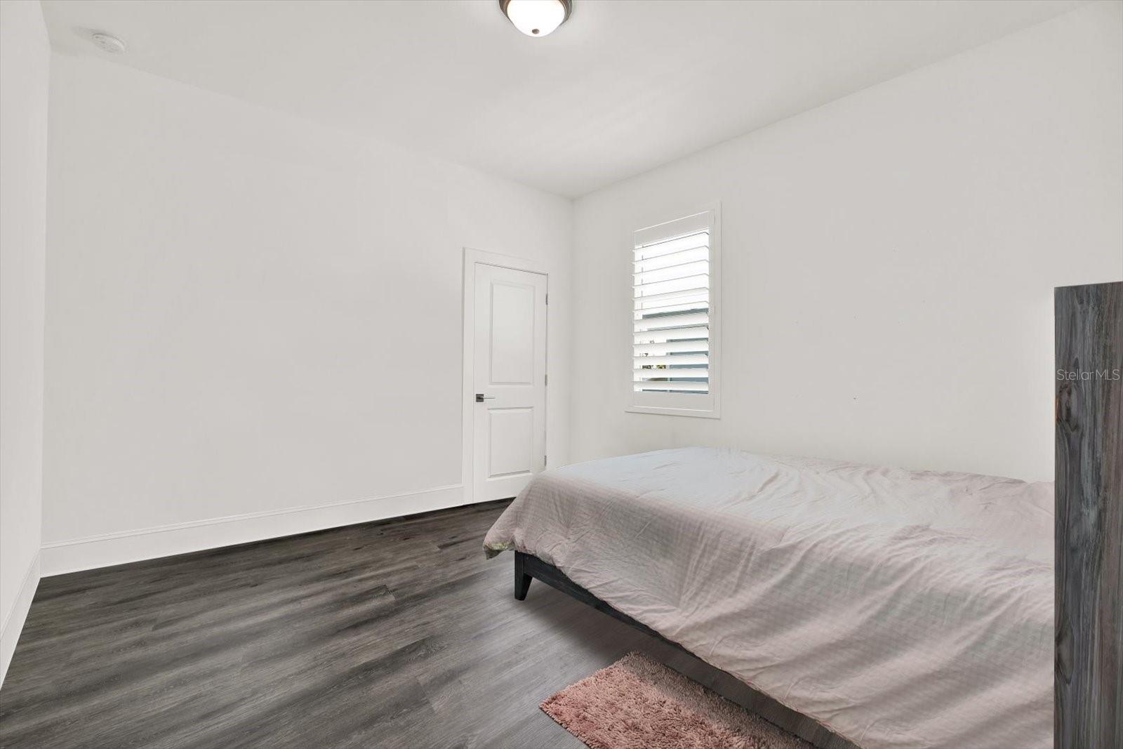 Image 16 of 25 For 5006 Idaho Street