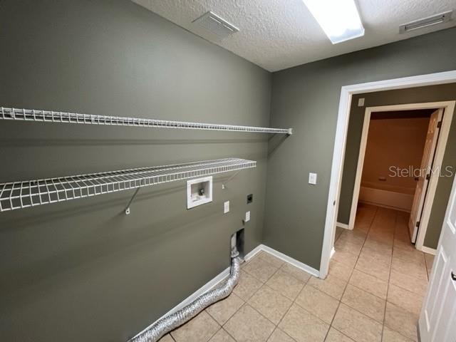Image 16 of 27 For 6818 Cambridge Park Drive