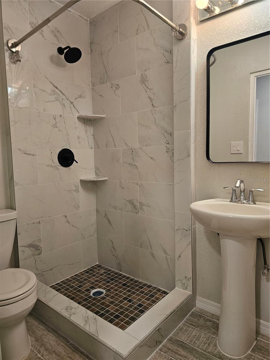 Image 11 of 13 For 7001 60th Street N