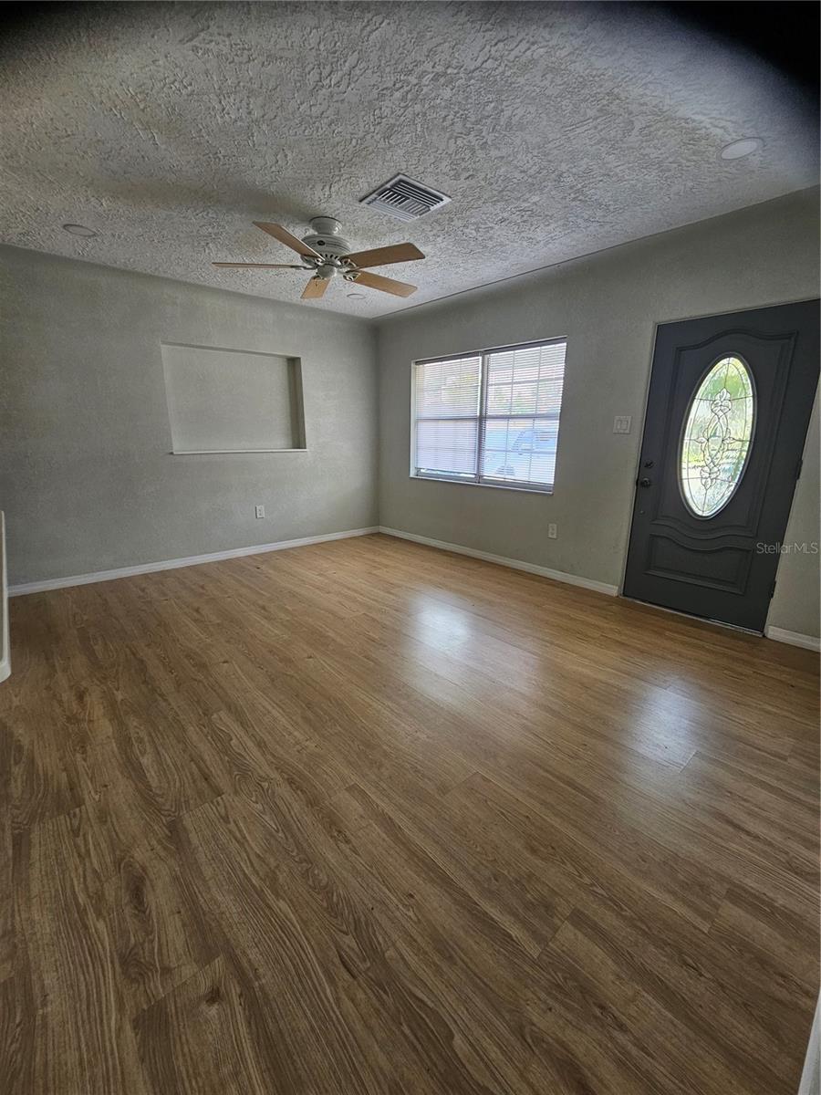Image 4 of 13 For 7001 60th Street N