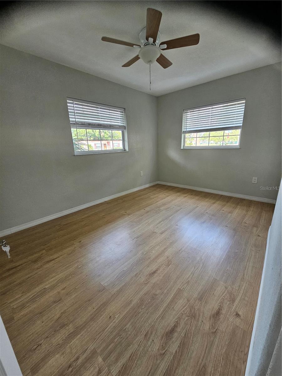 Image 6 of 13 For 7001 60th Street N