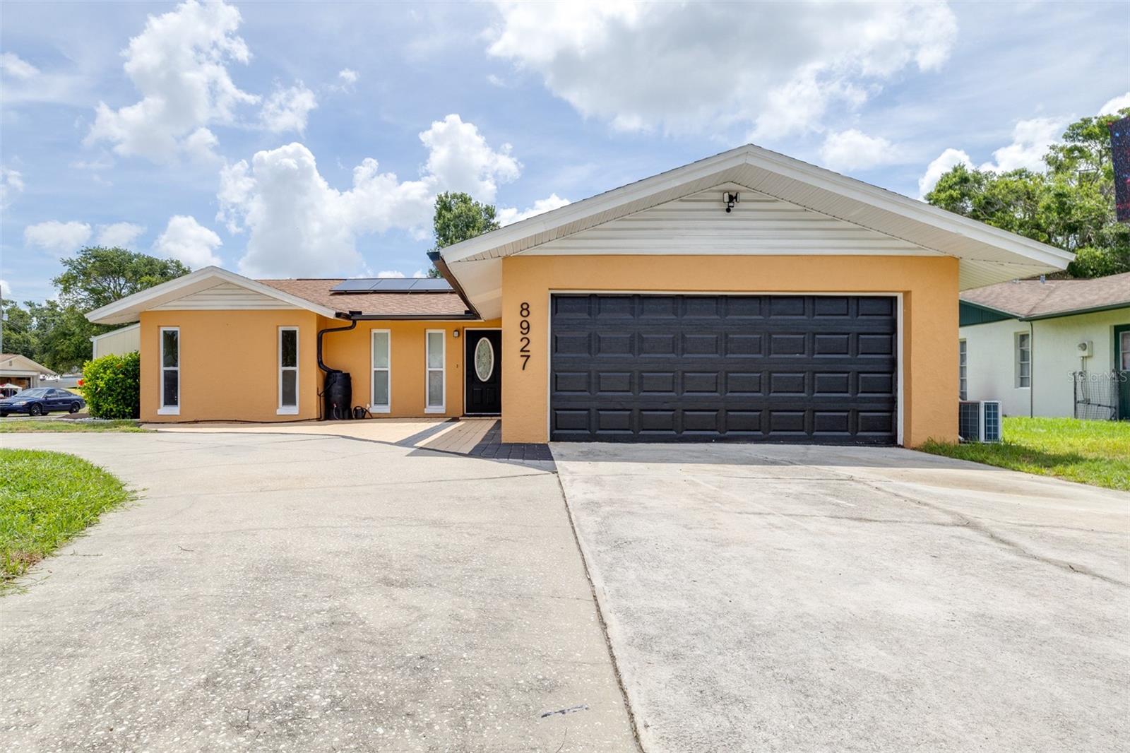 Details for 8927 95th Street N, SEMINOLE, FL 33777