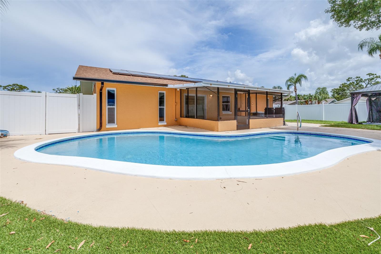 Image 30 of 42 For 8927 95th Street N