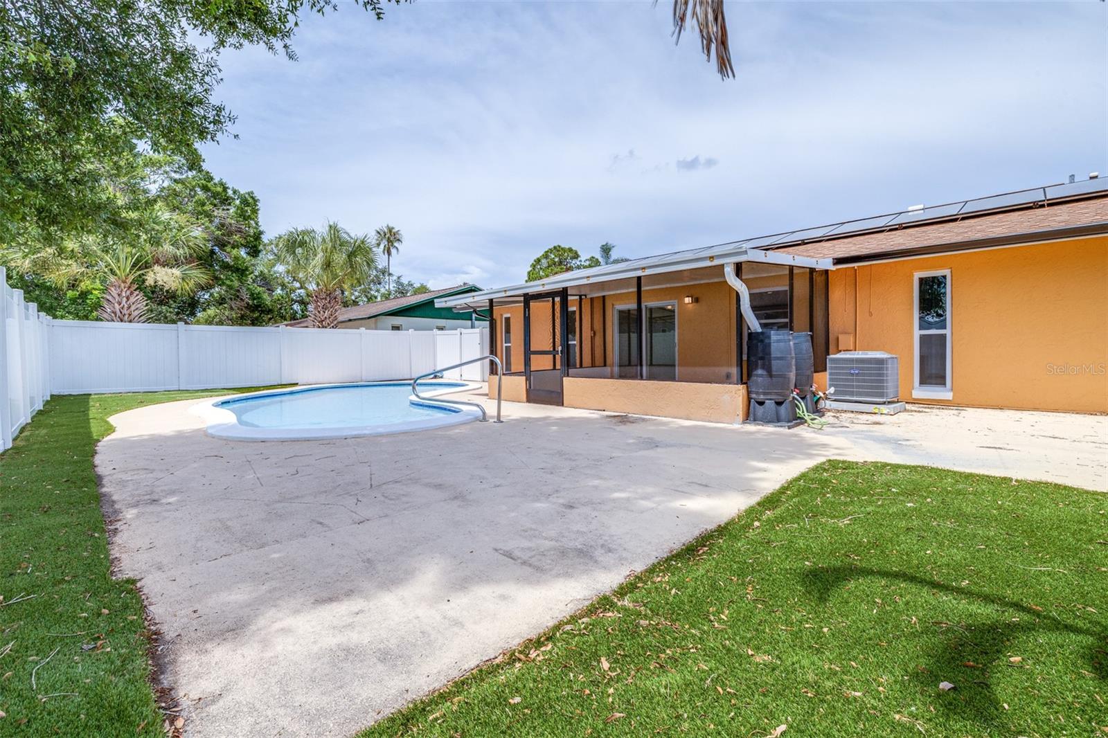 Image 34 of 42 For 8927 95th Street N