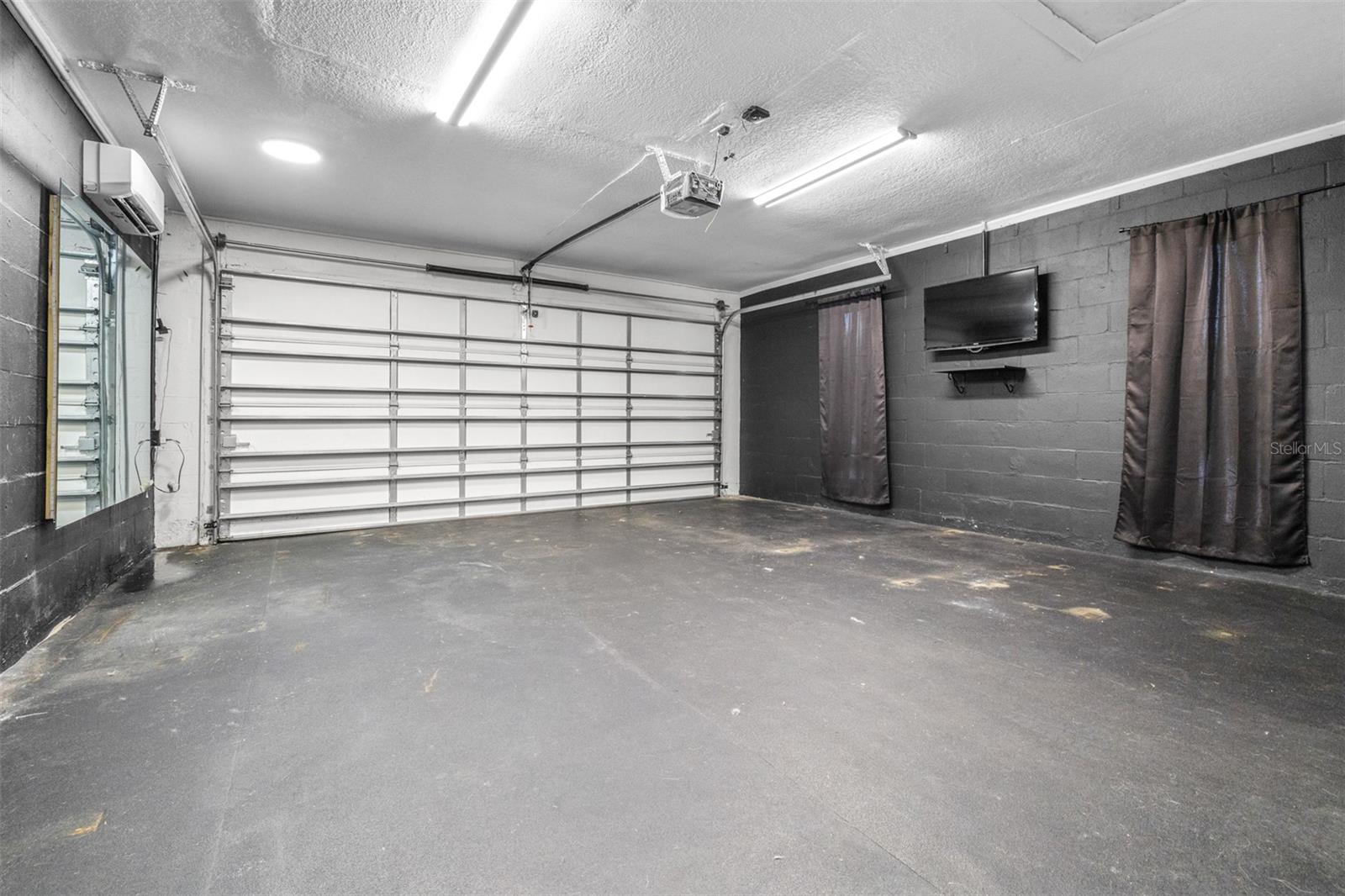 Image 36 of 42 For 8927 95th Street N