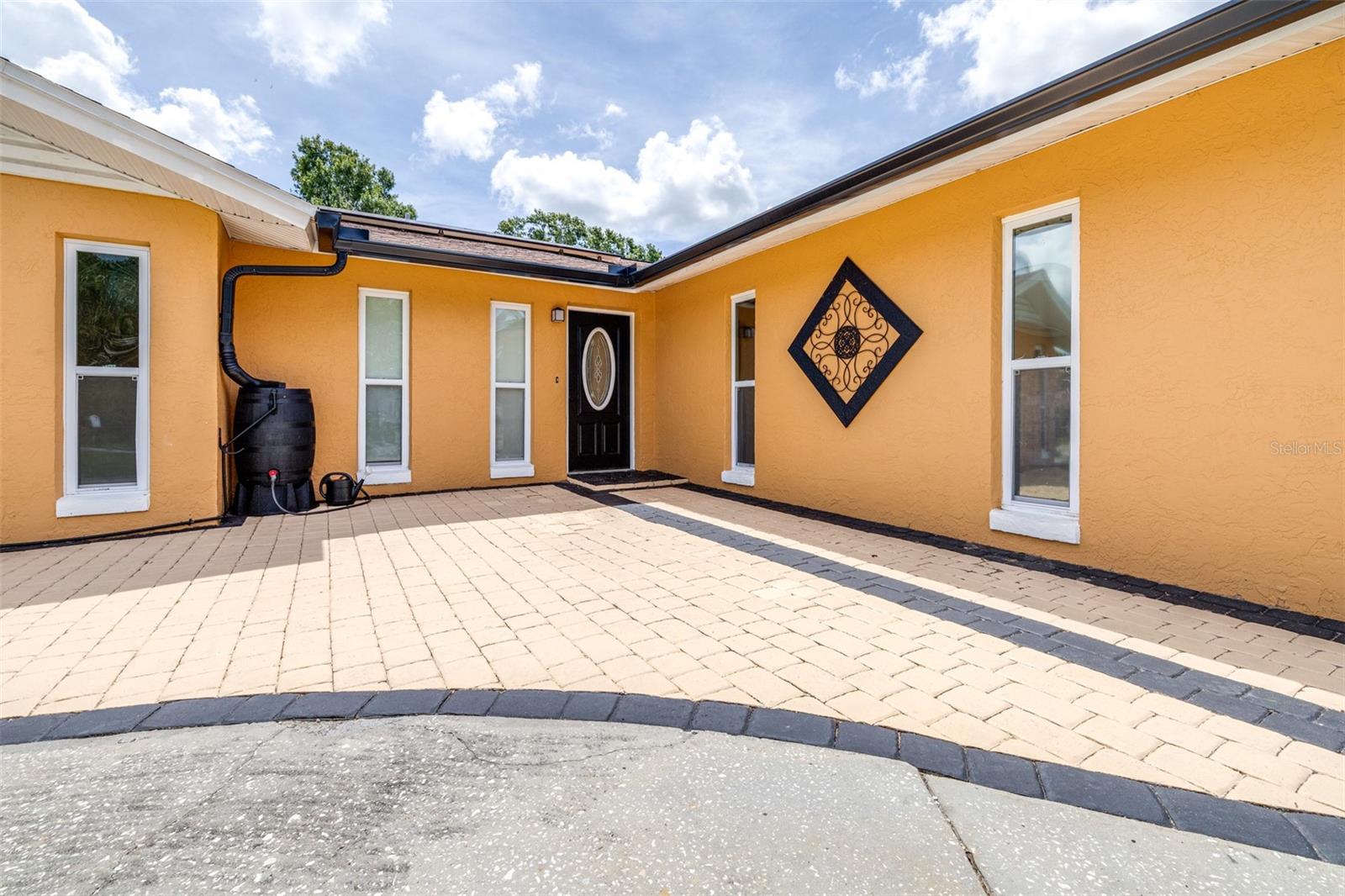 Image 4 of 42 For 8927 95th Street N