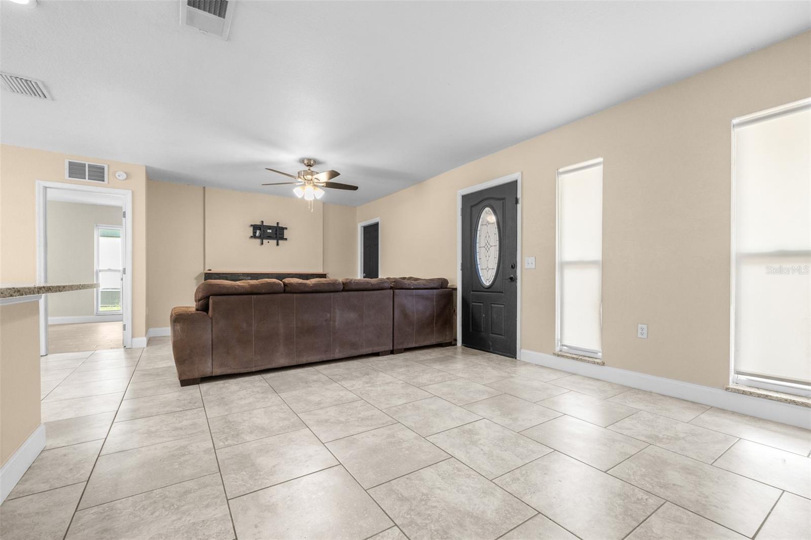 Image 6 of 42 For 8927 95th Street N