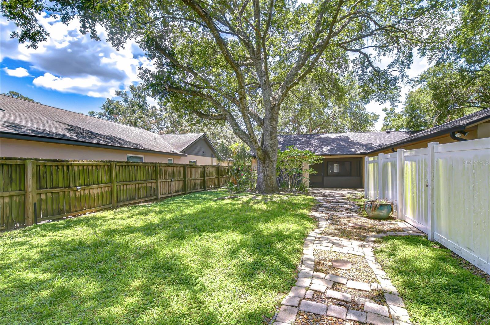 Image 25 of 40 For 512 Pinewalk Drive