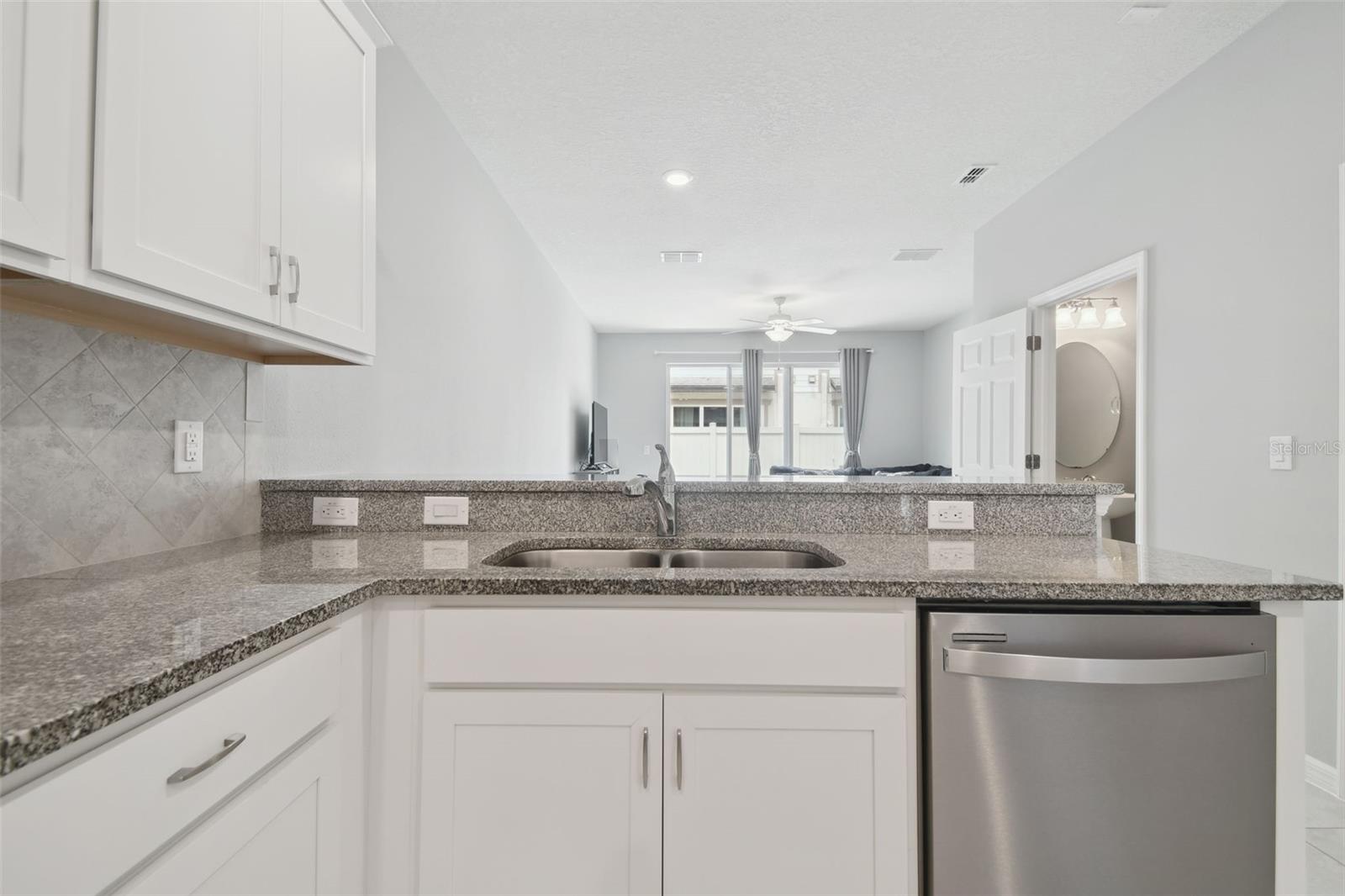 Image 17 of 49 For 5010 Blue Latan Lane