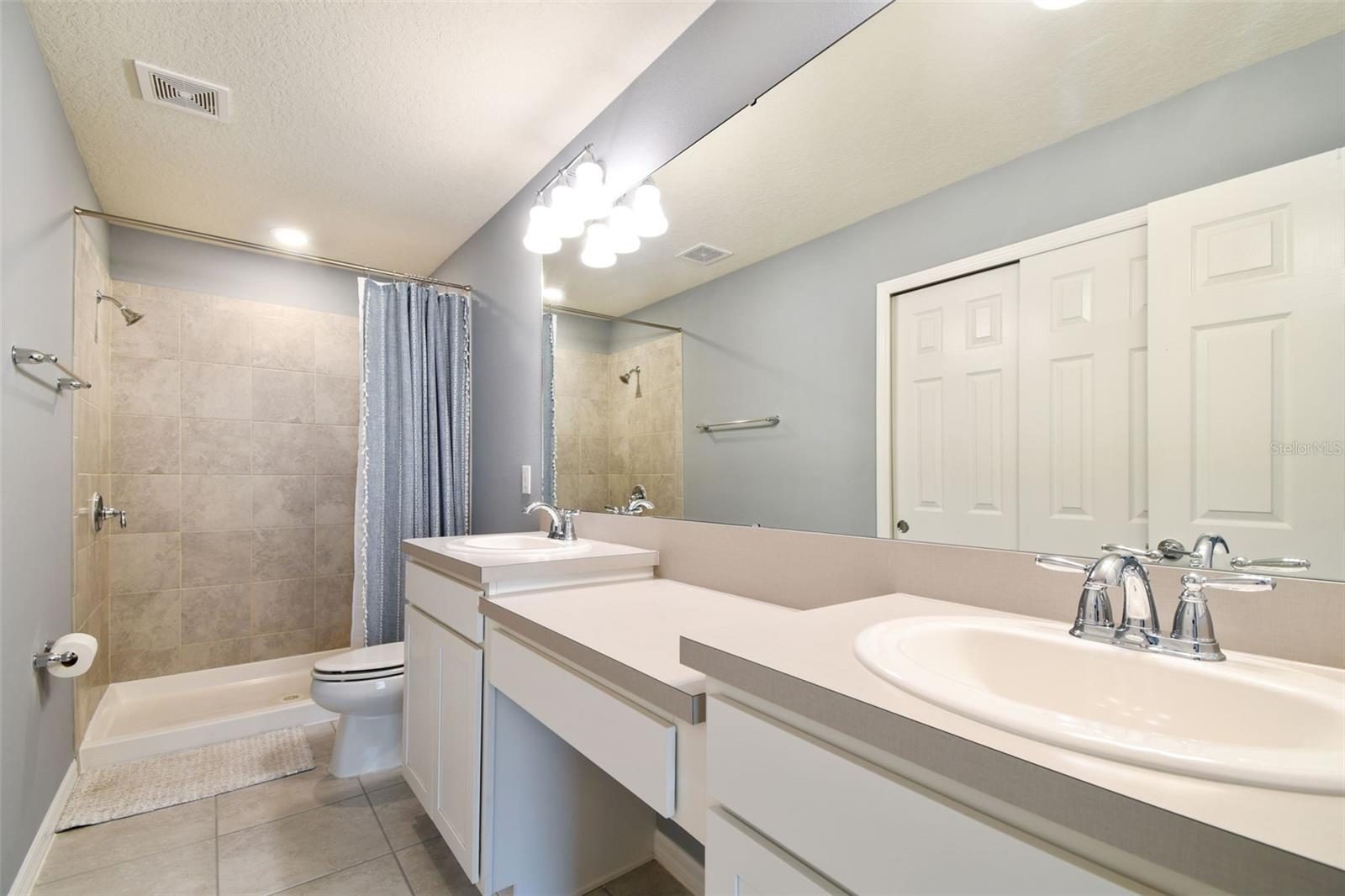 Image 31 of 49 For 5010 Blue Latan Lane