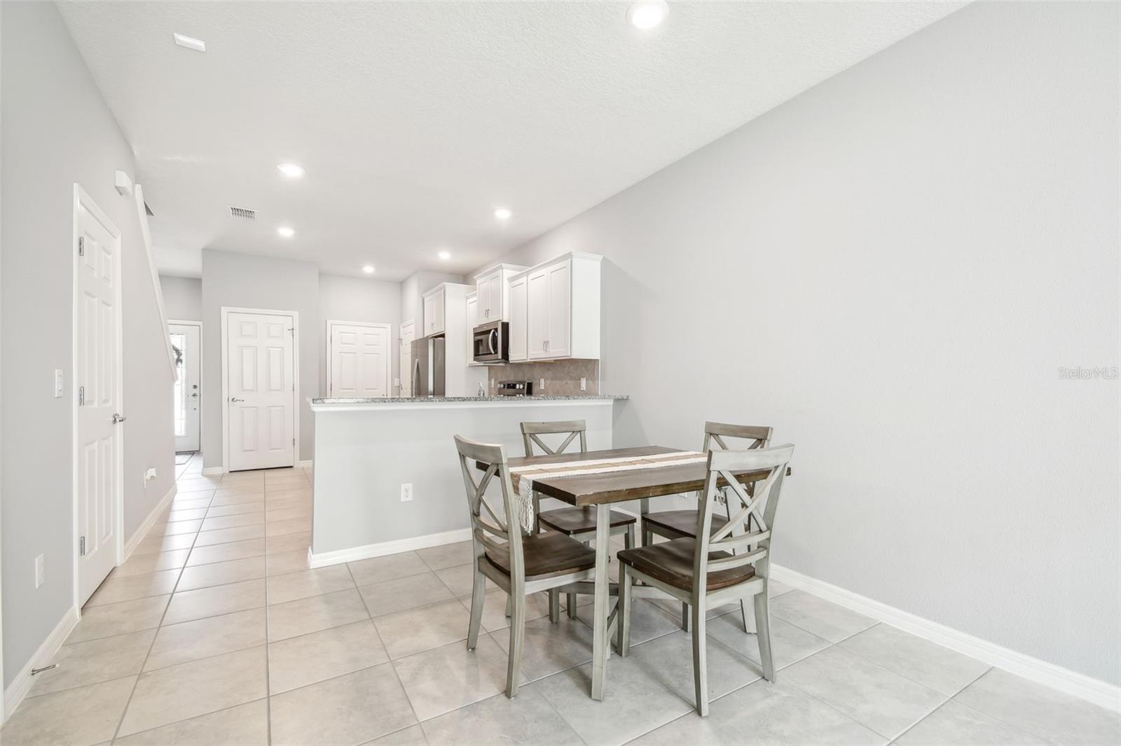 Image 6 of 49 For 5010 Blue Latan Lane