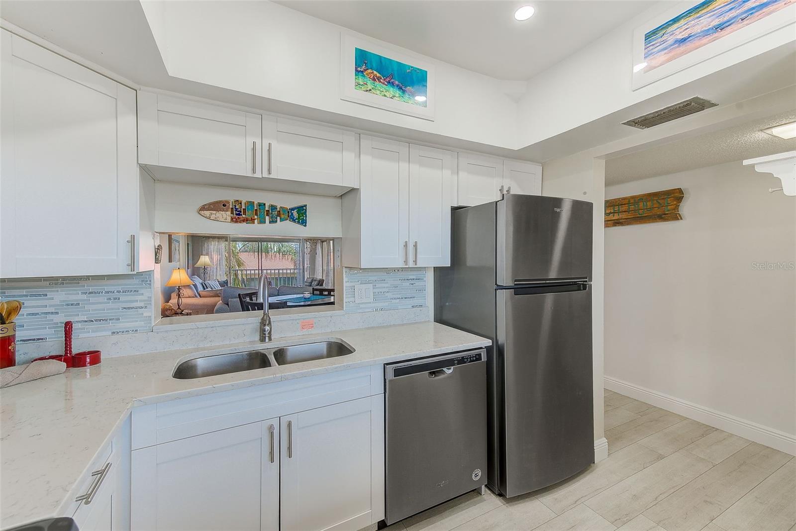 Image 18 of 52 For 10215 Regal Drive 41