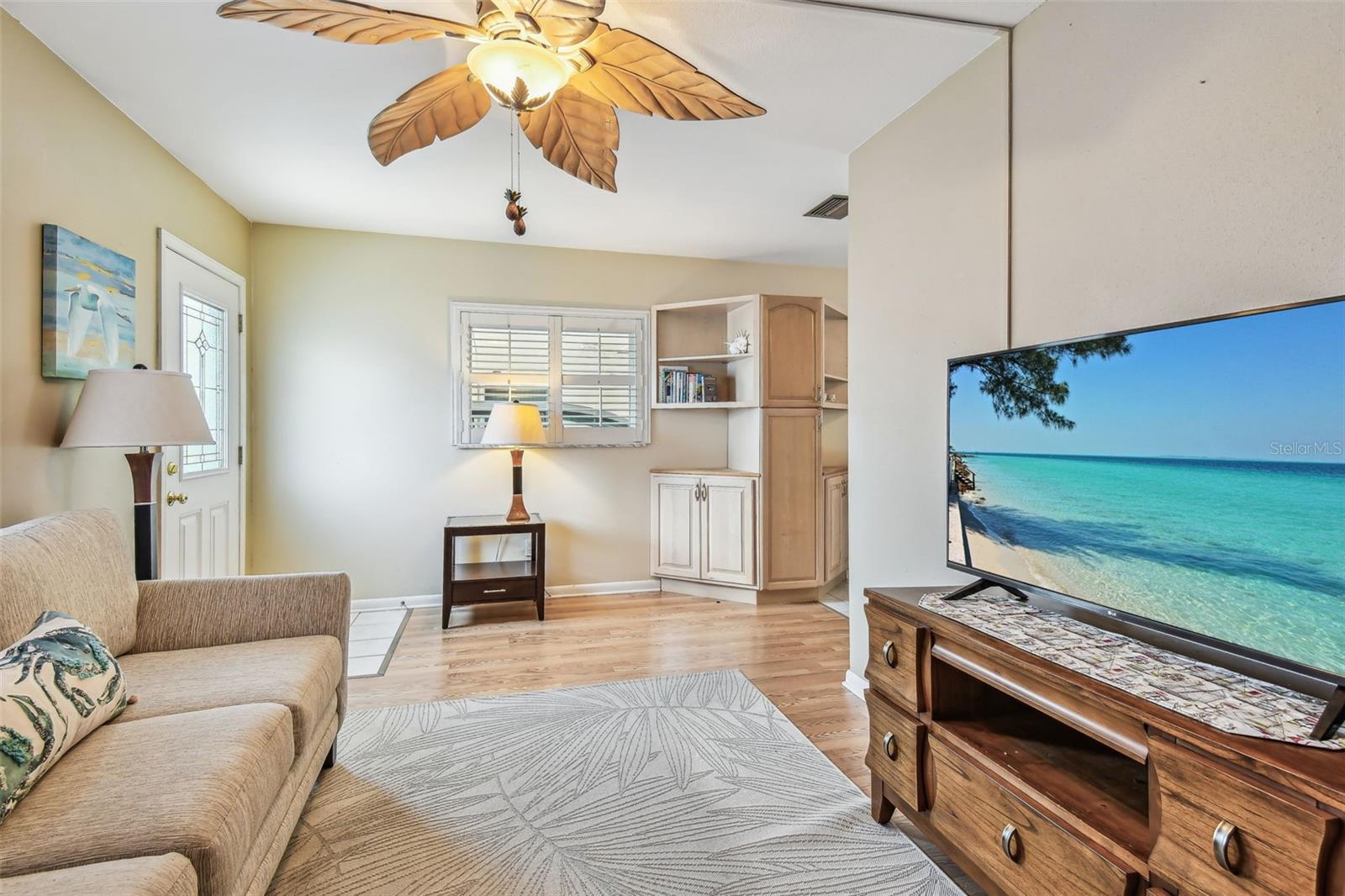 Image 11 of 49 For 12400 Park Boulevard 519