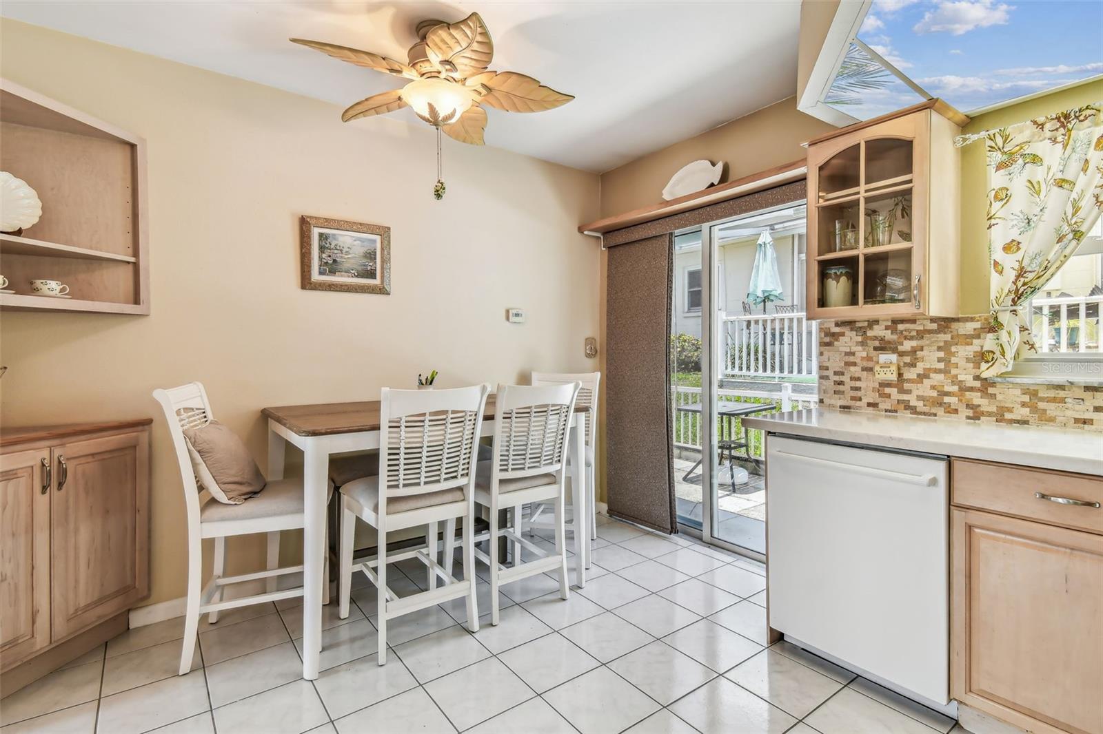 Image 15 of 49 For 12400 Park Boulevard 519