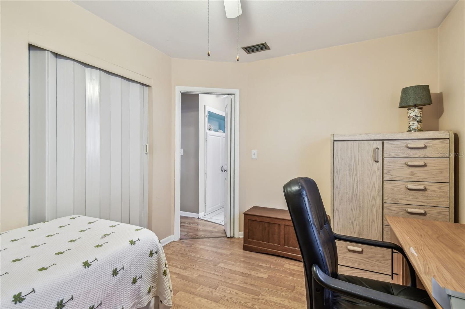 Image 31 of 49 For 12400 Park Boulevard 519