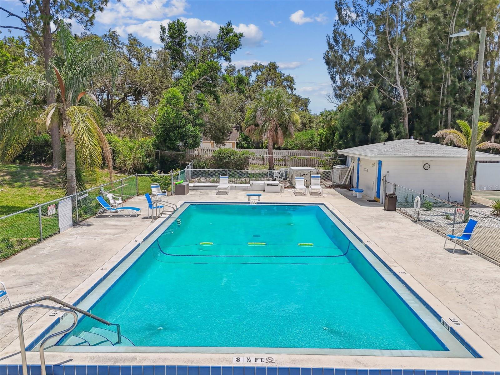 Image 43 of 49 For 12400 Park Boulevard 519