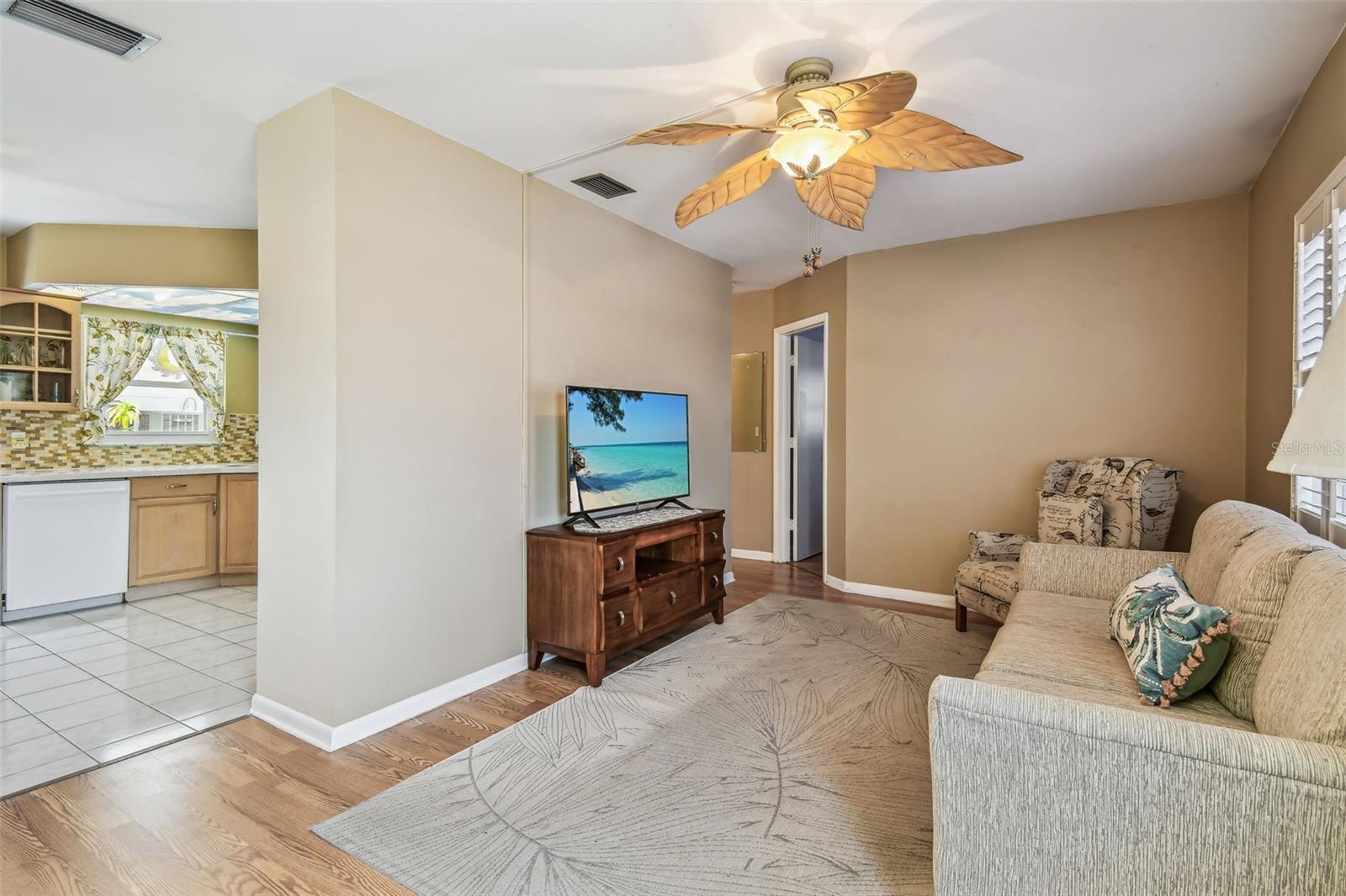 Image 9 of 49 For 12400 Park Boulevard 519