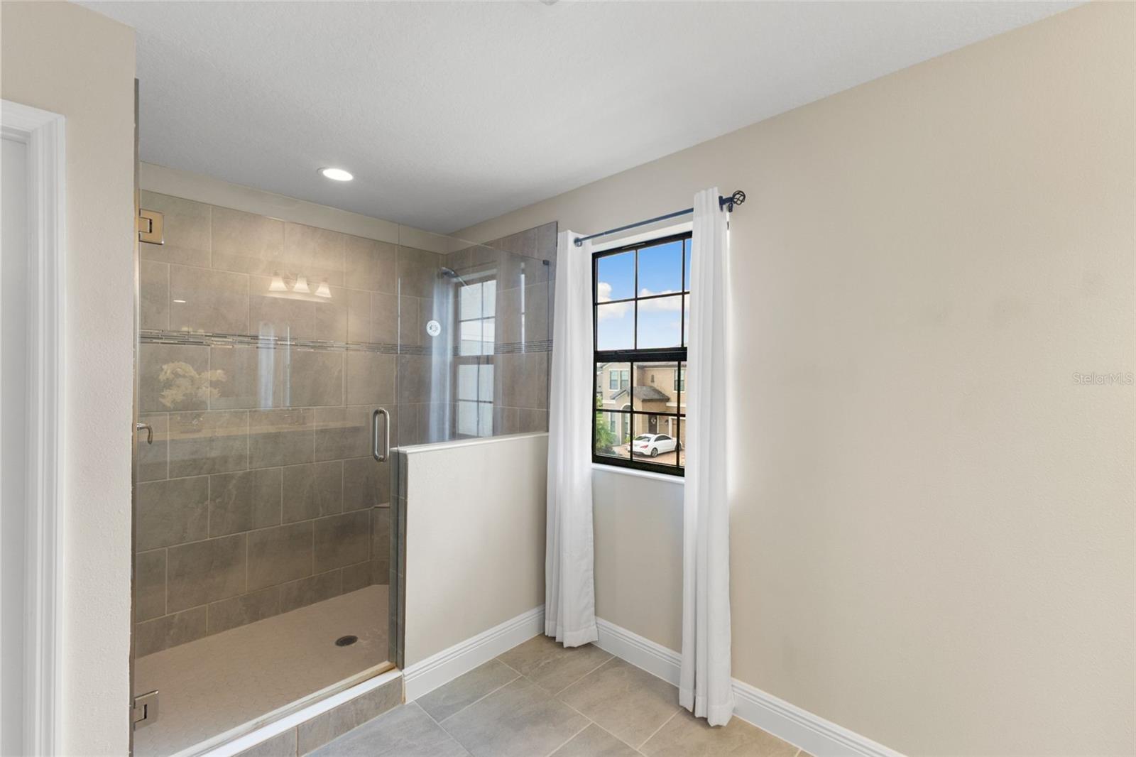 Image 36 of 57 For 12821 Satin Lily Drive