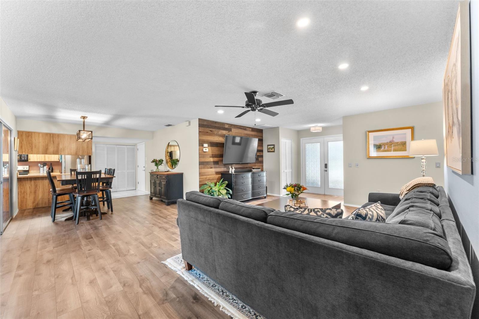 Image 10 of 58 For 2671 Royal Ridge Drive