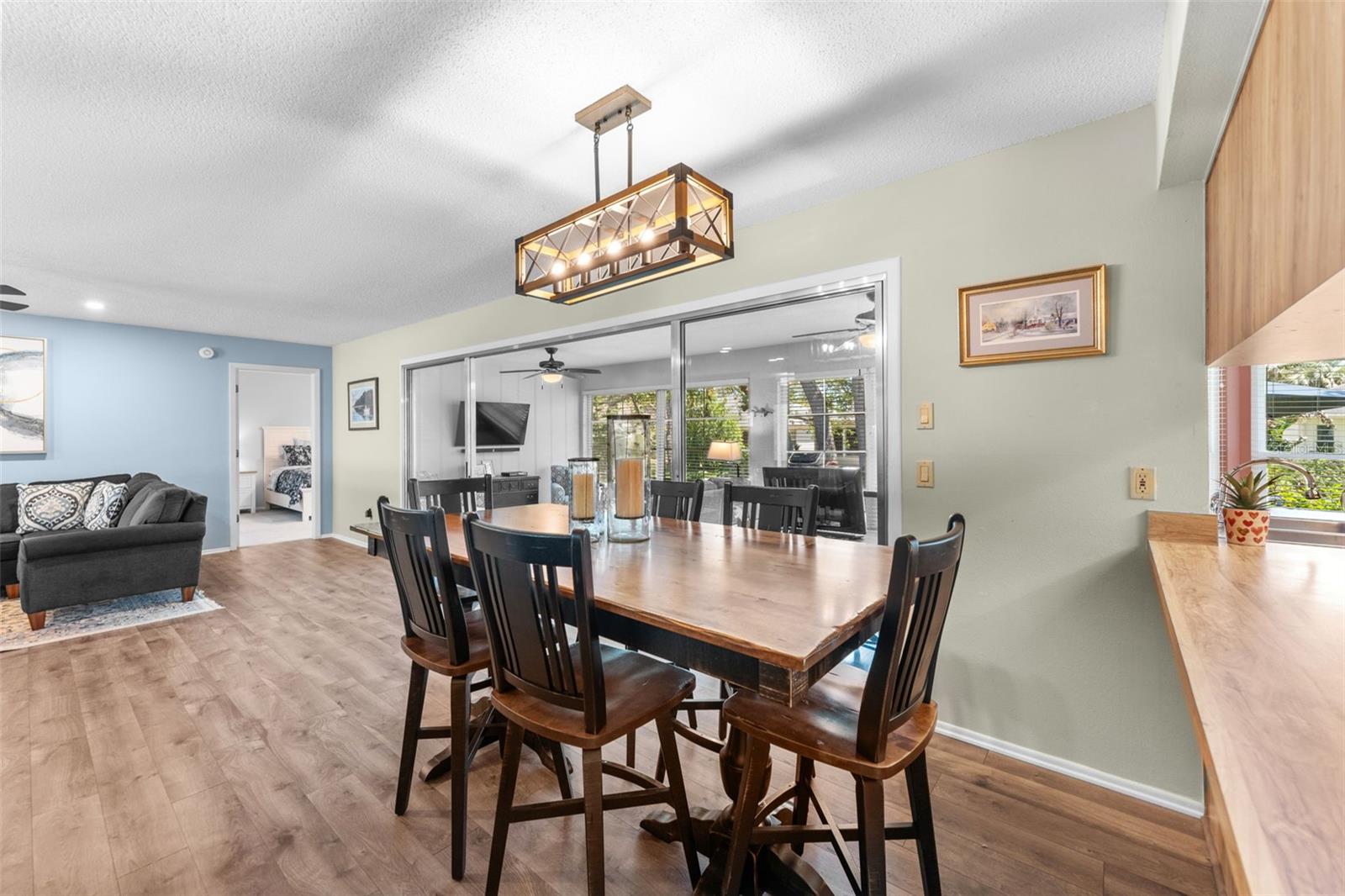 Image 13 of 58 For 2671 Royal Ridge Drive