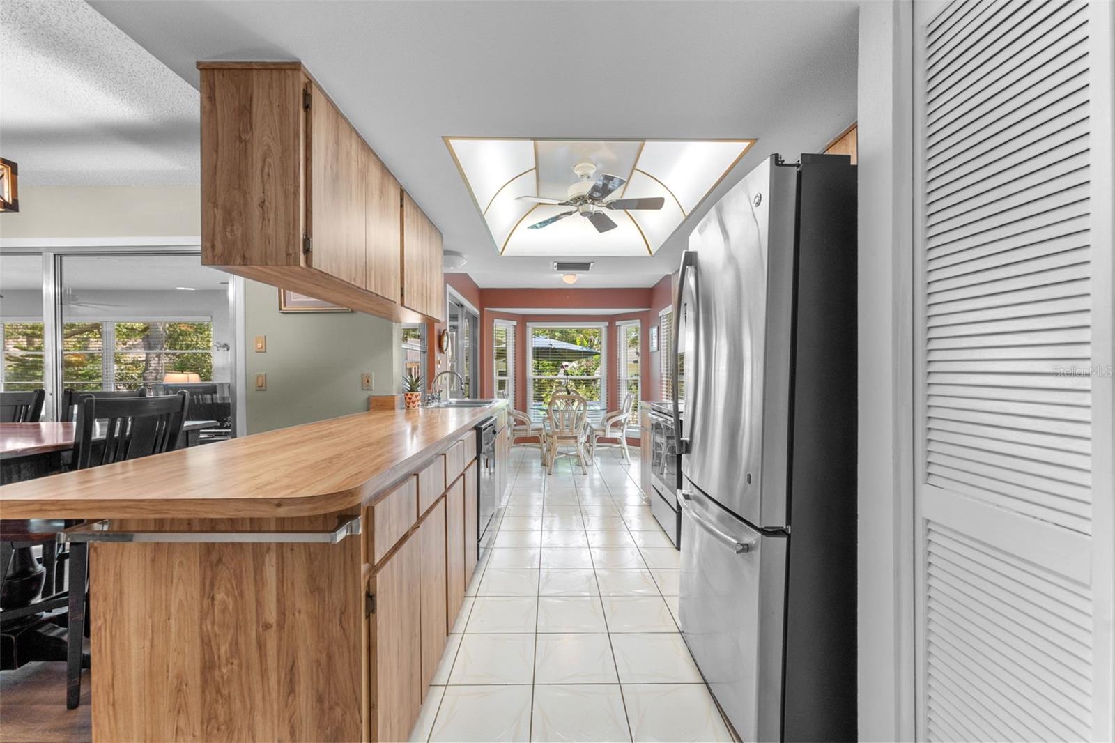 Image 15 of 58 For 2671 Royal Ridge Drive