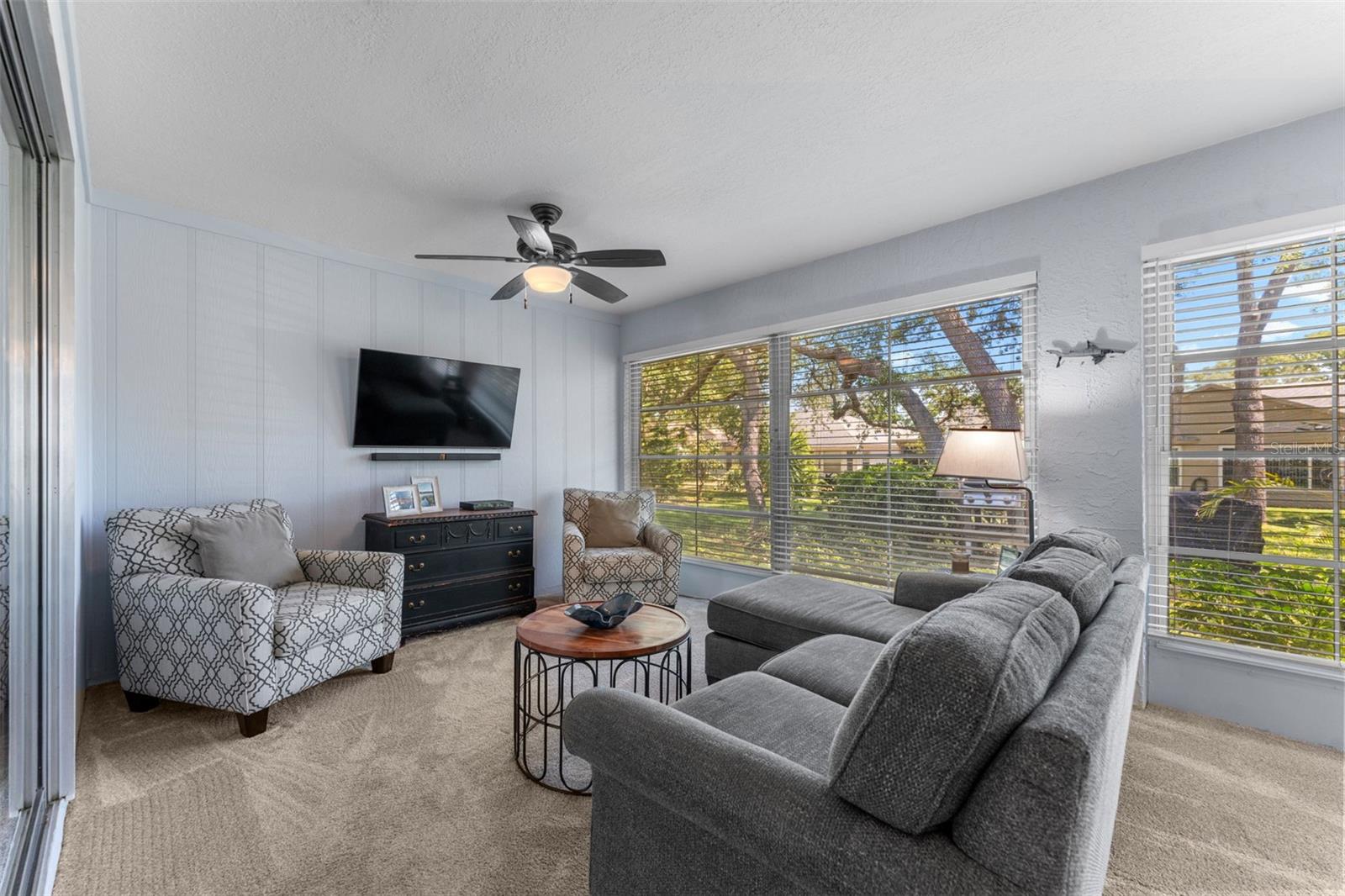 Image 23 of 58 For 2671 Royal Ridge Drive