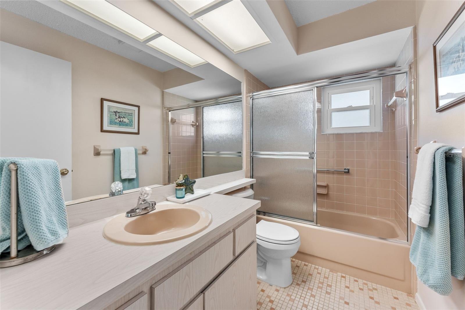 Image 34 of 58 For 2671 Royal Ridge Drive