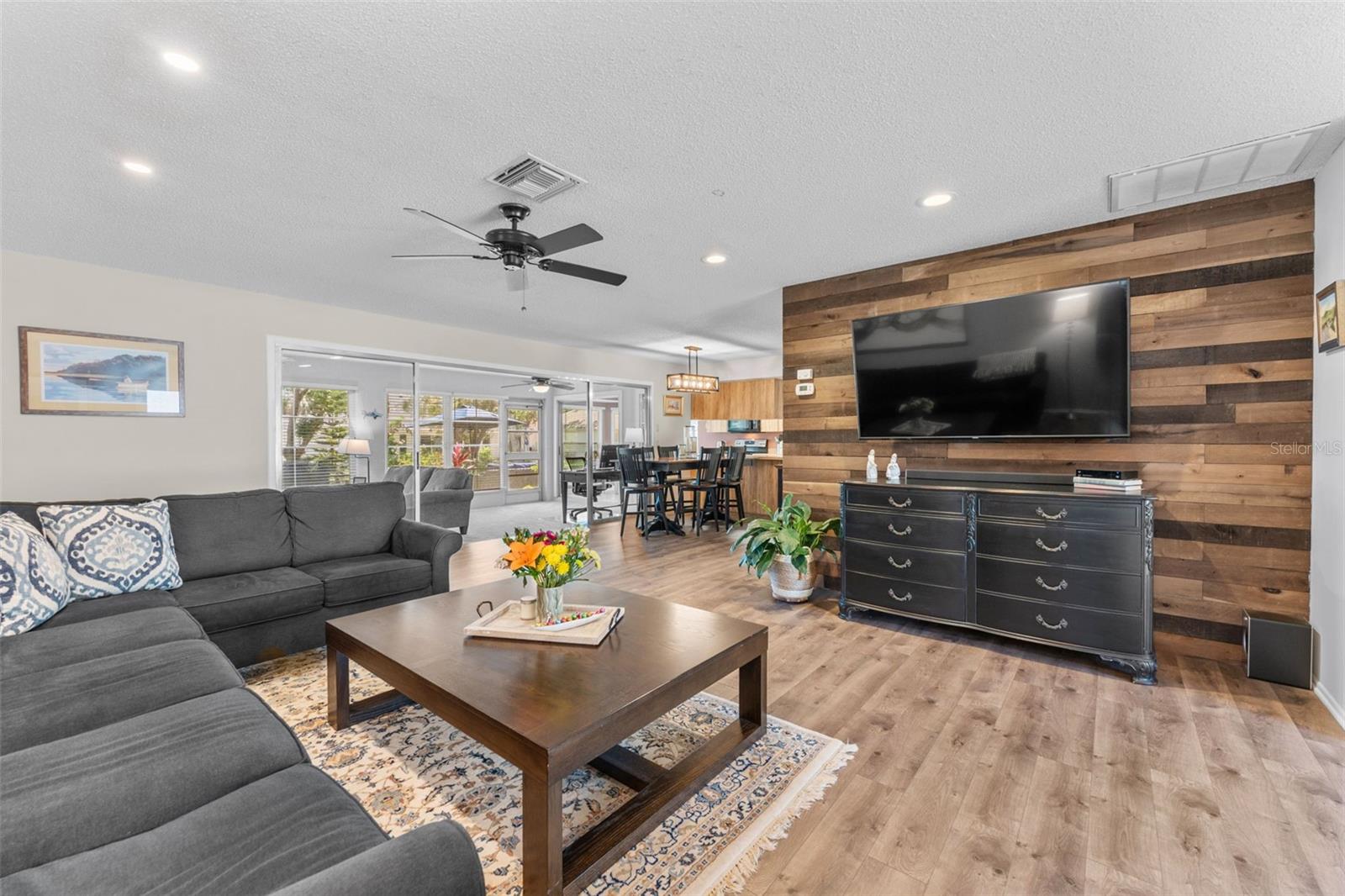 Image 8 of 58 For 2671 Royal Ridge Drive