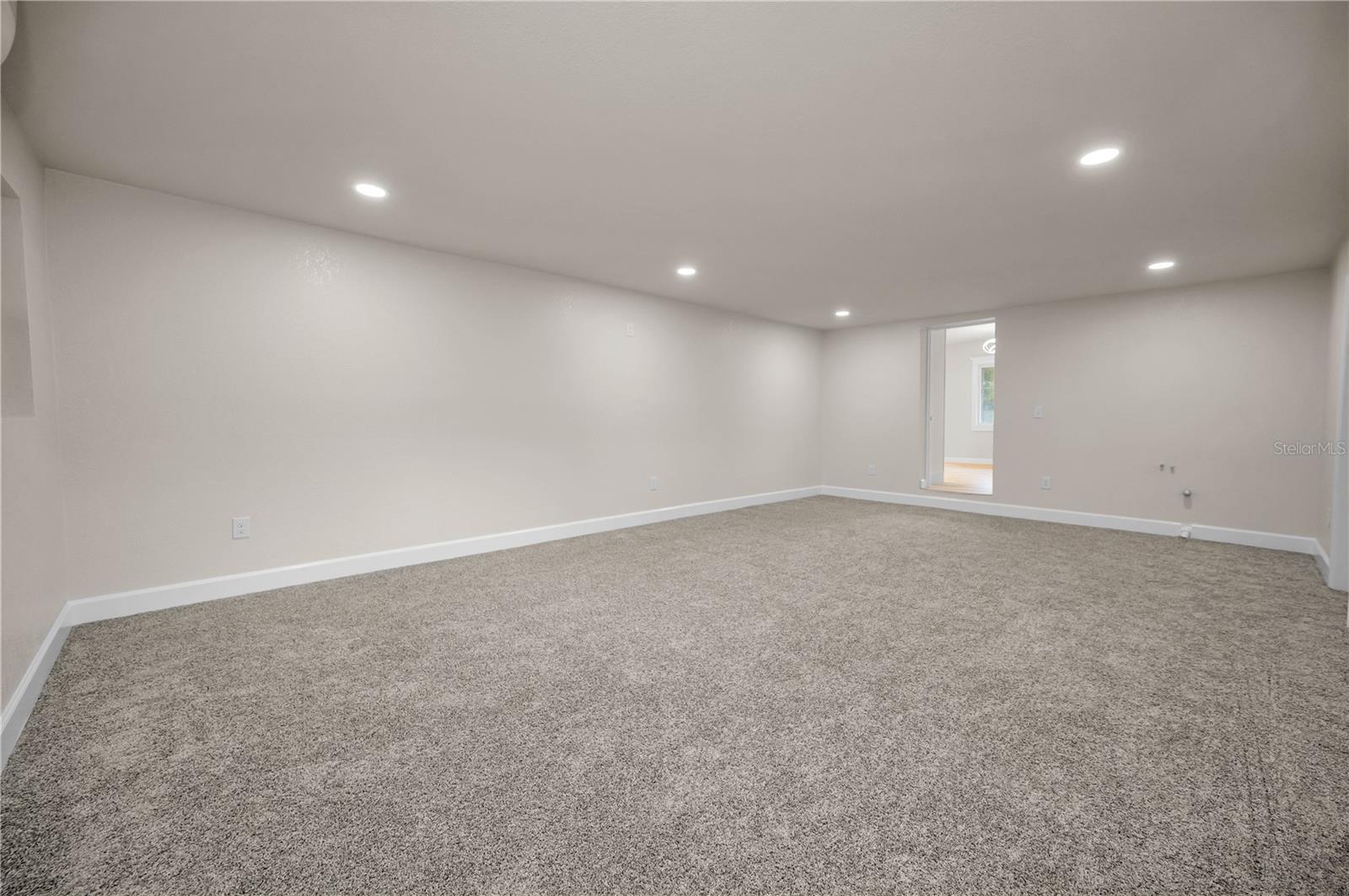 Image 21 of 29 For 4441 16th Street N