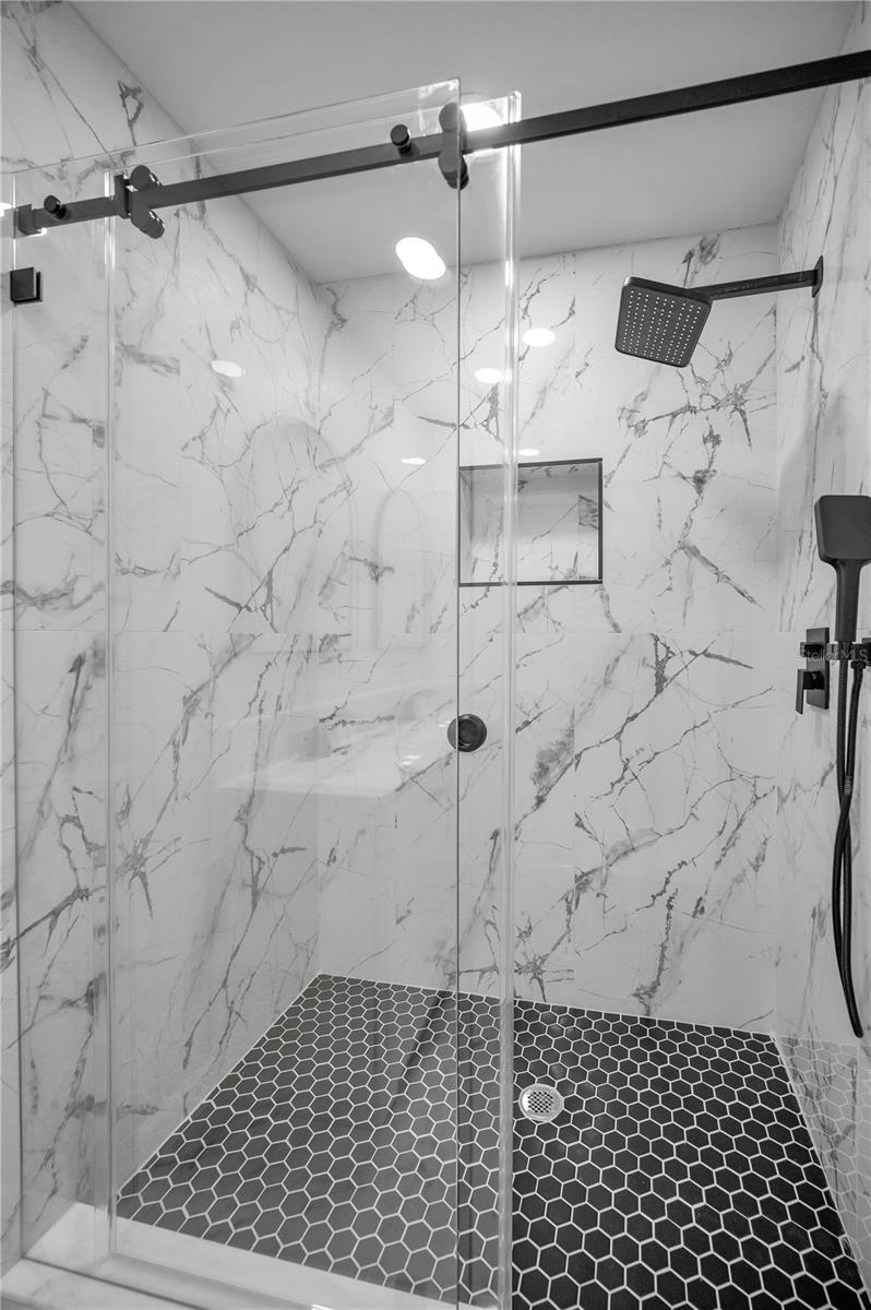 Image 27 of 29 For 4441 16th Street N